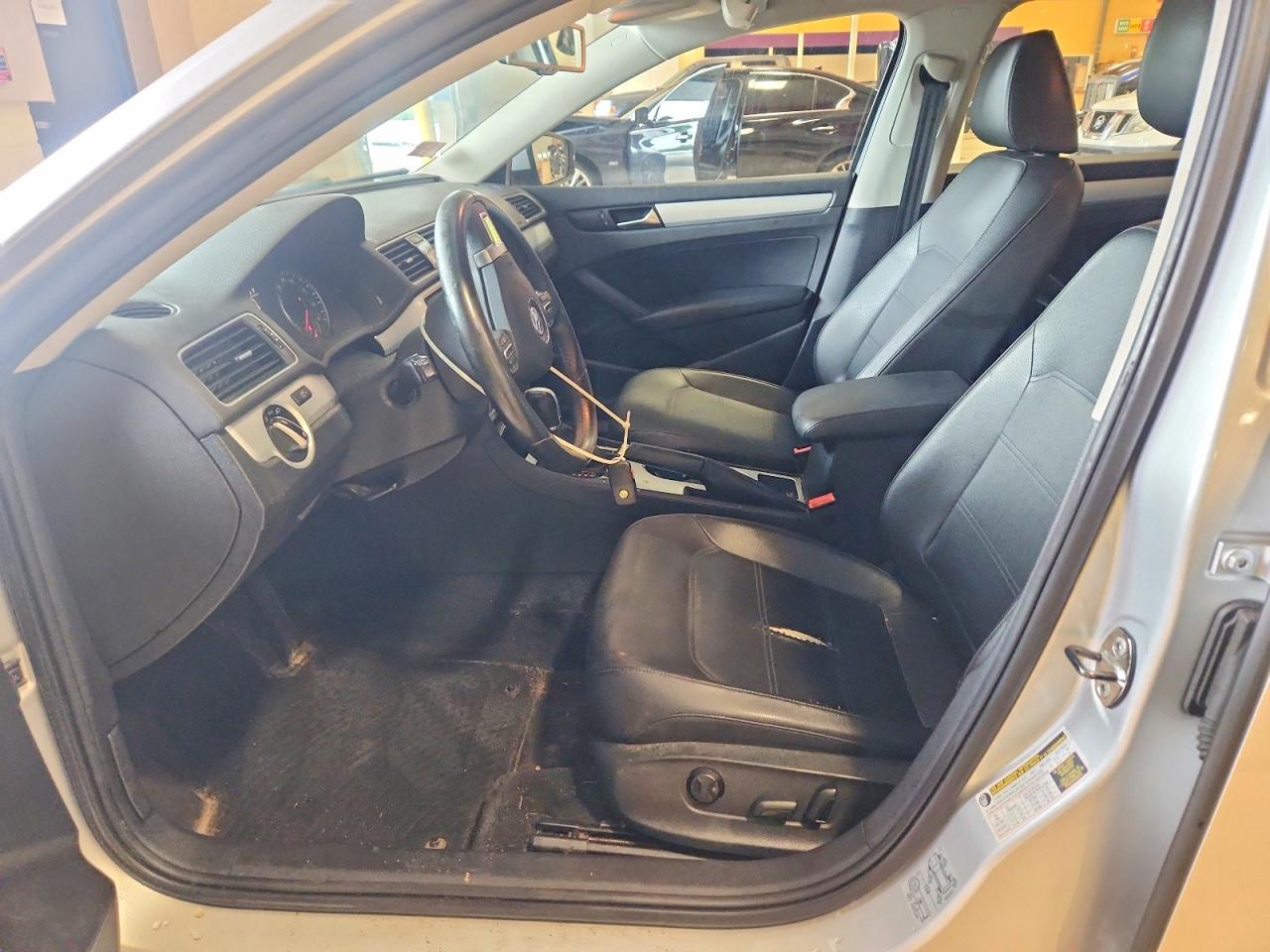 2013 Volkswagen Passat Se Silver vin: 1VWBP7A35DC015794