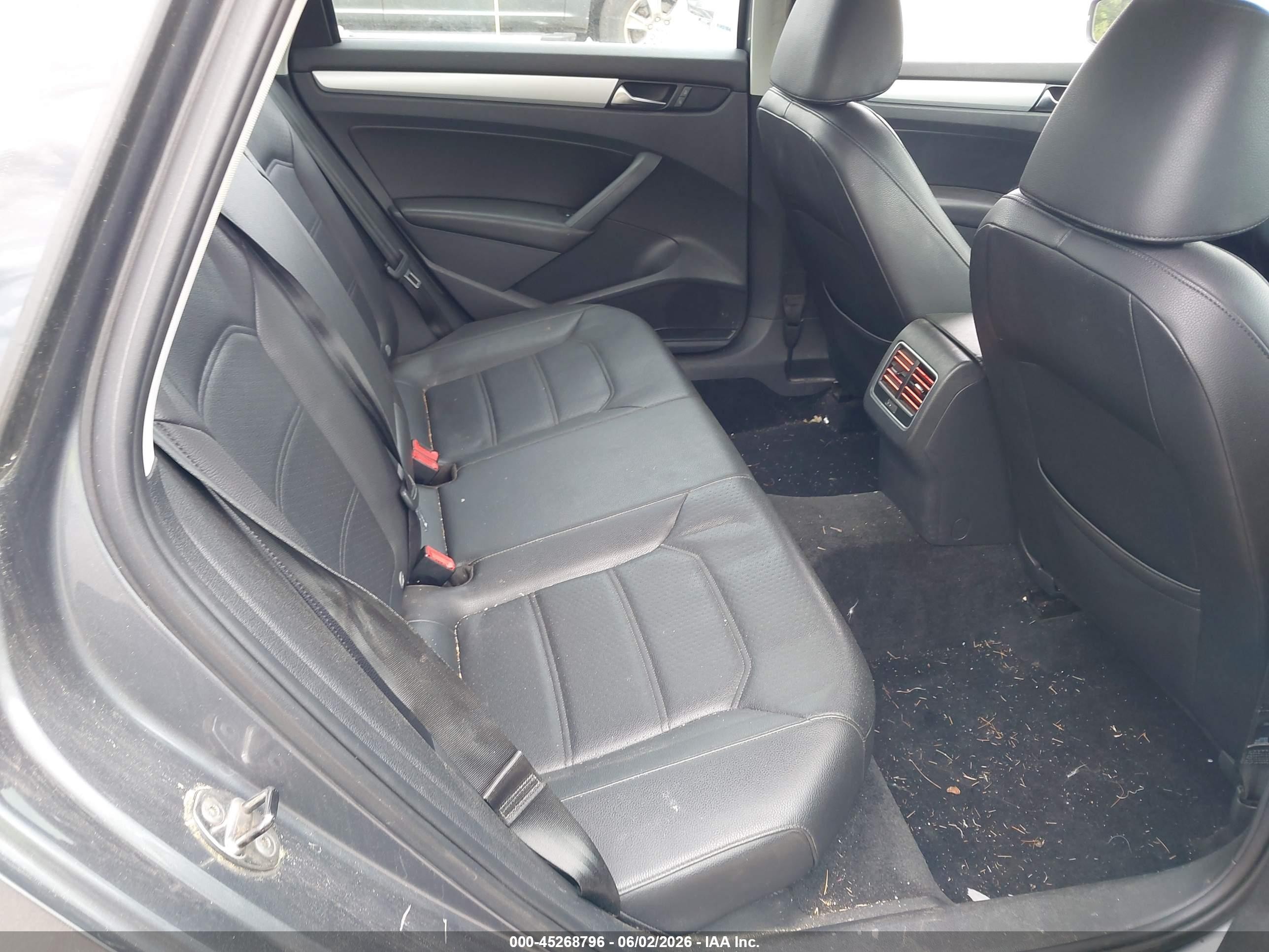 2013 Volkswagen Passat 2.5l Se Серый vin: 1VWBP7A35DC023684