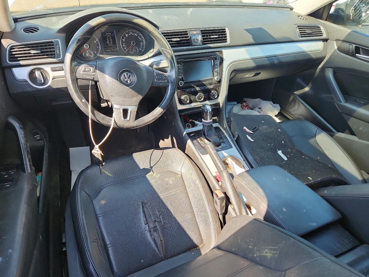 2013 Volkswagen Passat Se Silver vin: 1VWBP7A35DC024110
