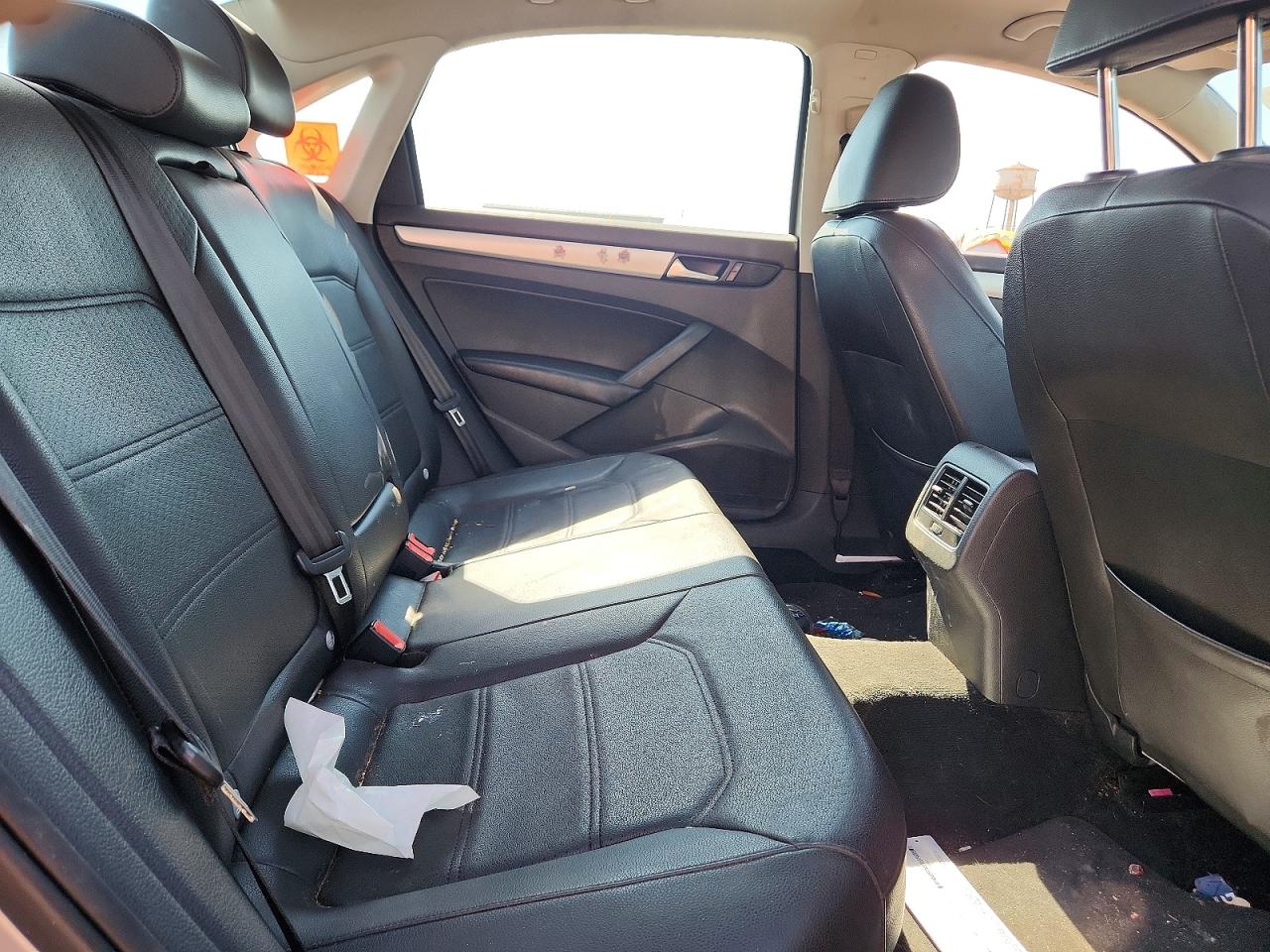 2013 Volkswagen Passat Se Silver vin: 1VWBP7A35DC024110
