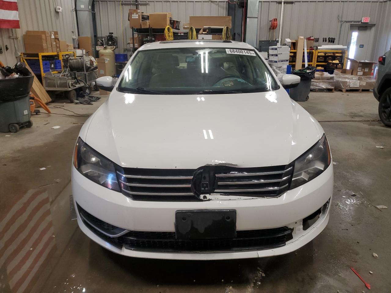 2013 Volkswagen Passat Se White vin: 1VWBP7A35DC033227