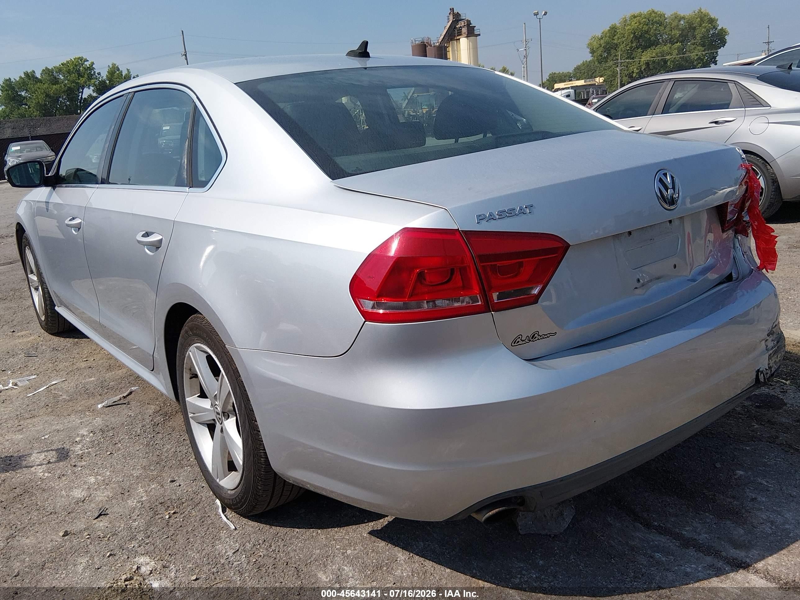 2013 Volkswagen Passat 2.5l Se Silver vin: 1VWBP7A35DC047564