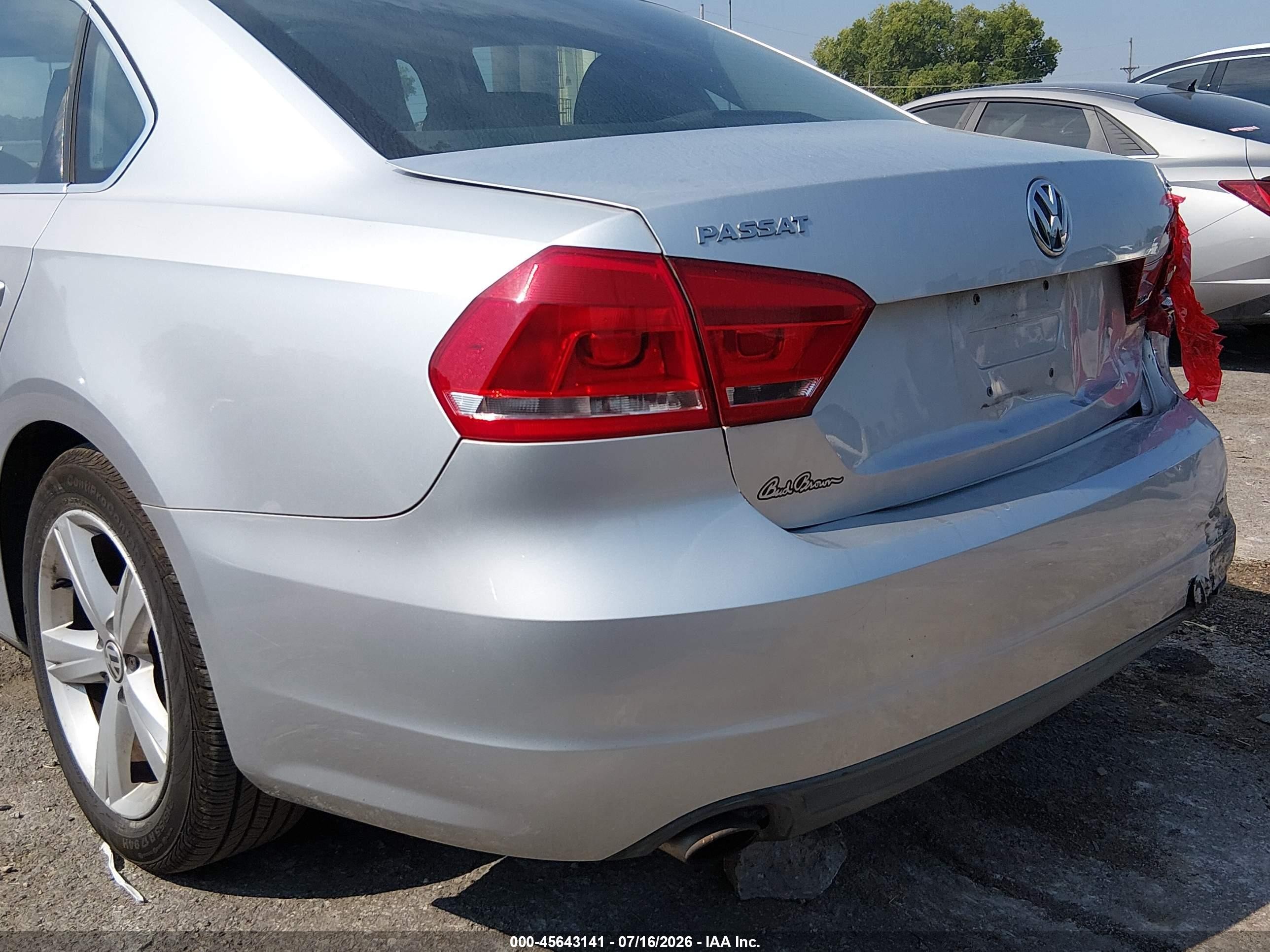 2013 Volkswagen Passat 2.5l Se Silver vin: 1VWBP7A35DC047564