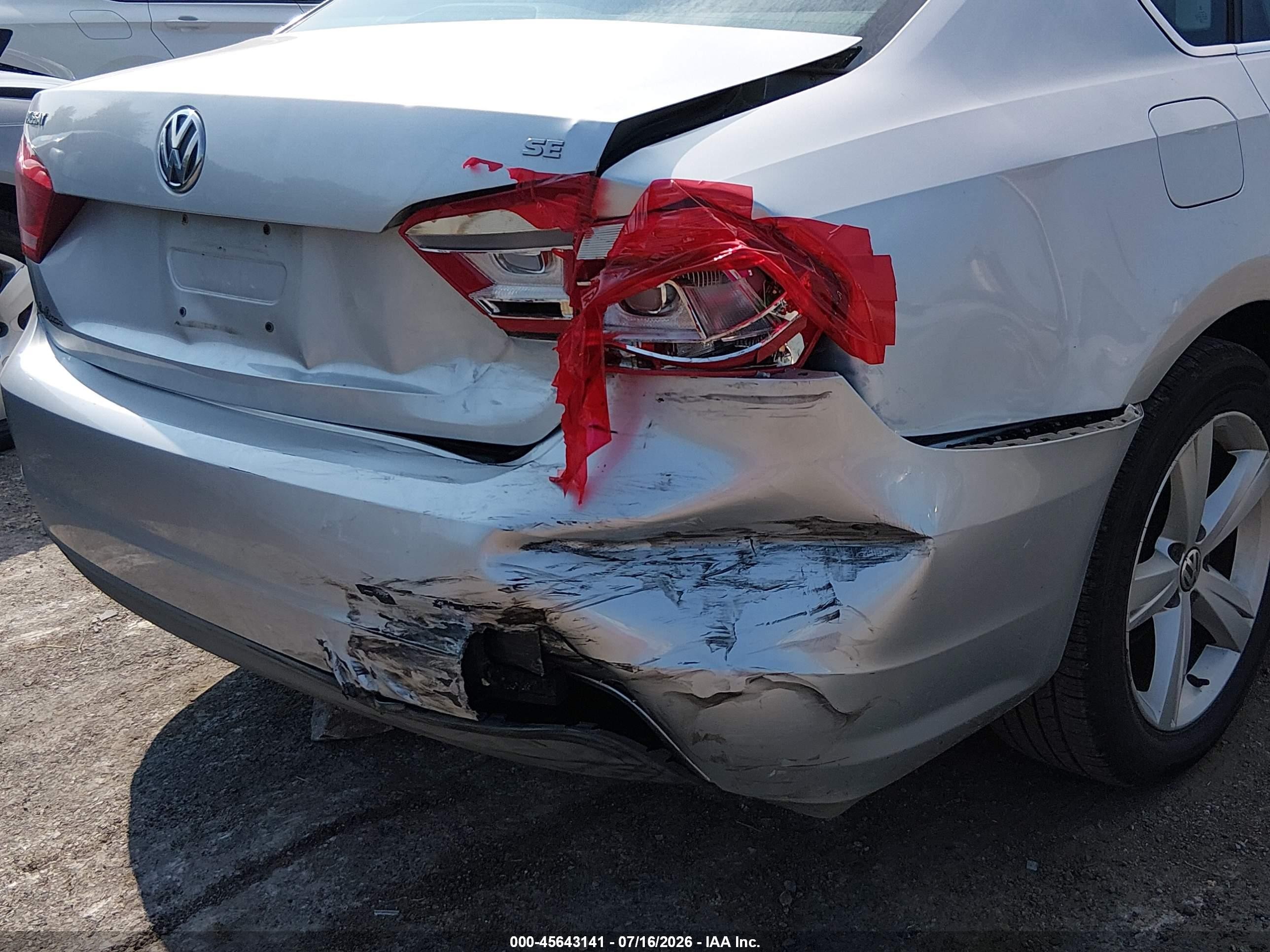 2013 Volkswagen Passat 2.5l Se Silver vin: 1VWBP7A35DC047564