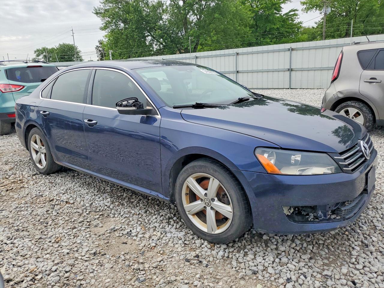 2013 Volkswagen Passat Se Синий vin: 1VWBP7A35DC095971