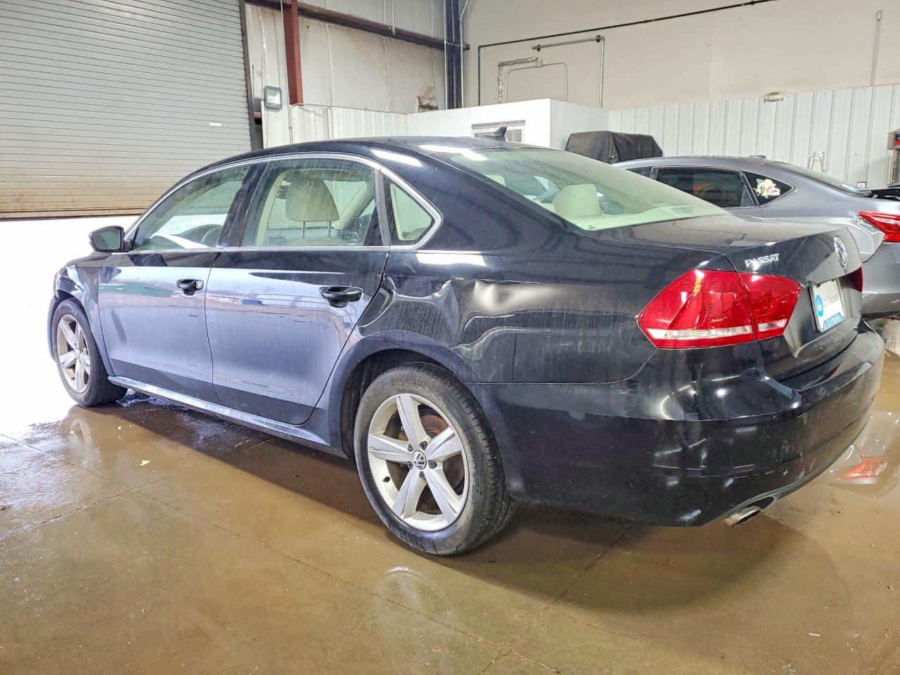 2013 Volkswagen Passat Se Черный vin: 1VWBP7A35DC123381