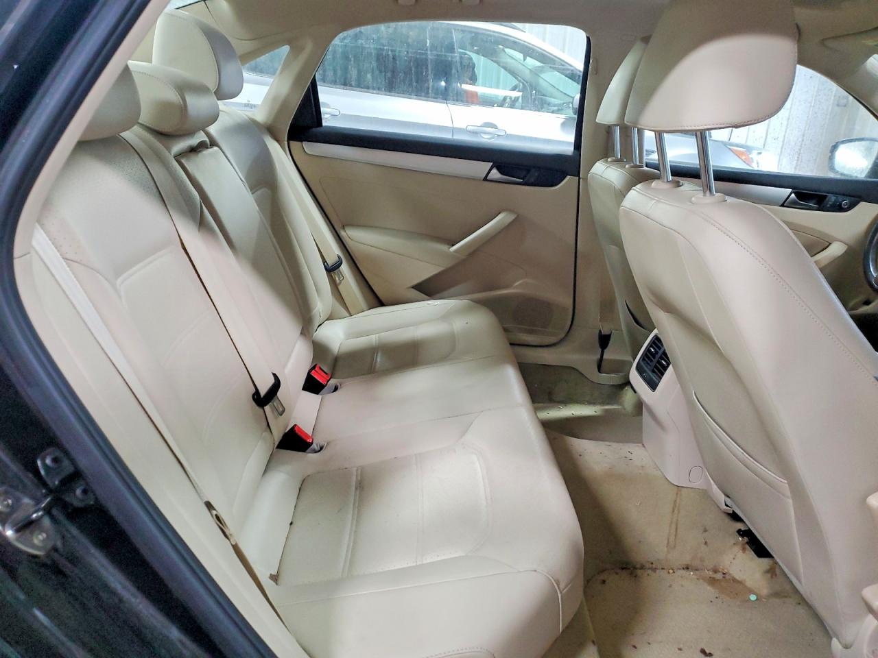 2013 Volkswagen Passat Se Черный vin: 1VWBP7A35DC123381