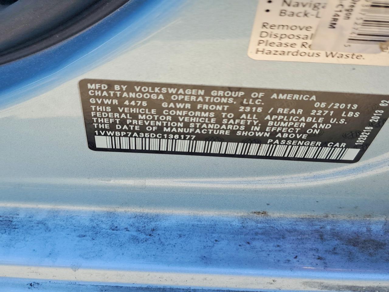 2013 Volkswagen Passat Se Blue vin: 1VWBP7A35DC136177
