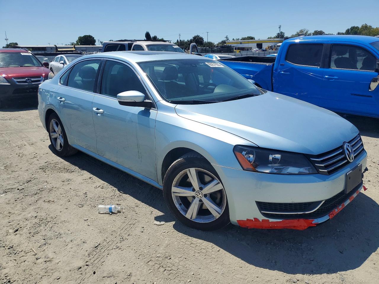 2013 Volkswagen Passat Se Blue vin: 1VWBP7A35DC136177