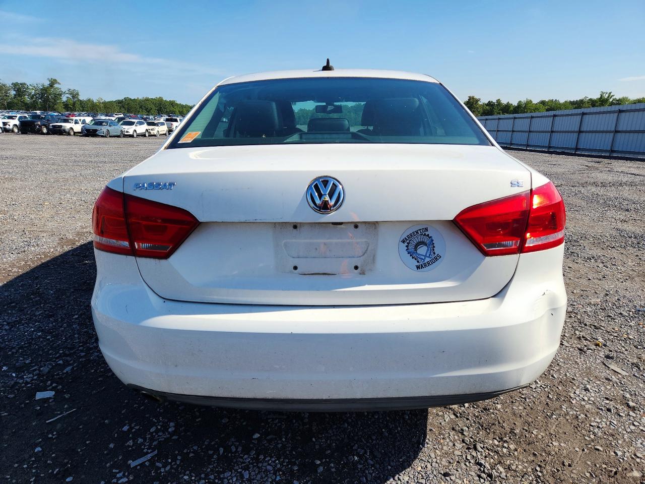 2014 Volkswagen Passat Se White vin: 1VWBP7A35EC010578