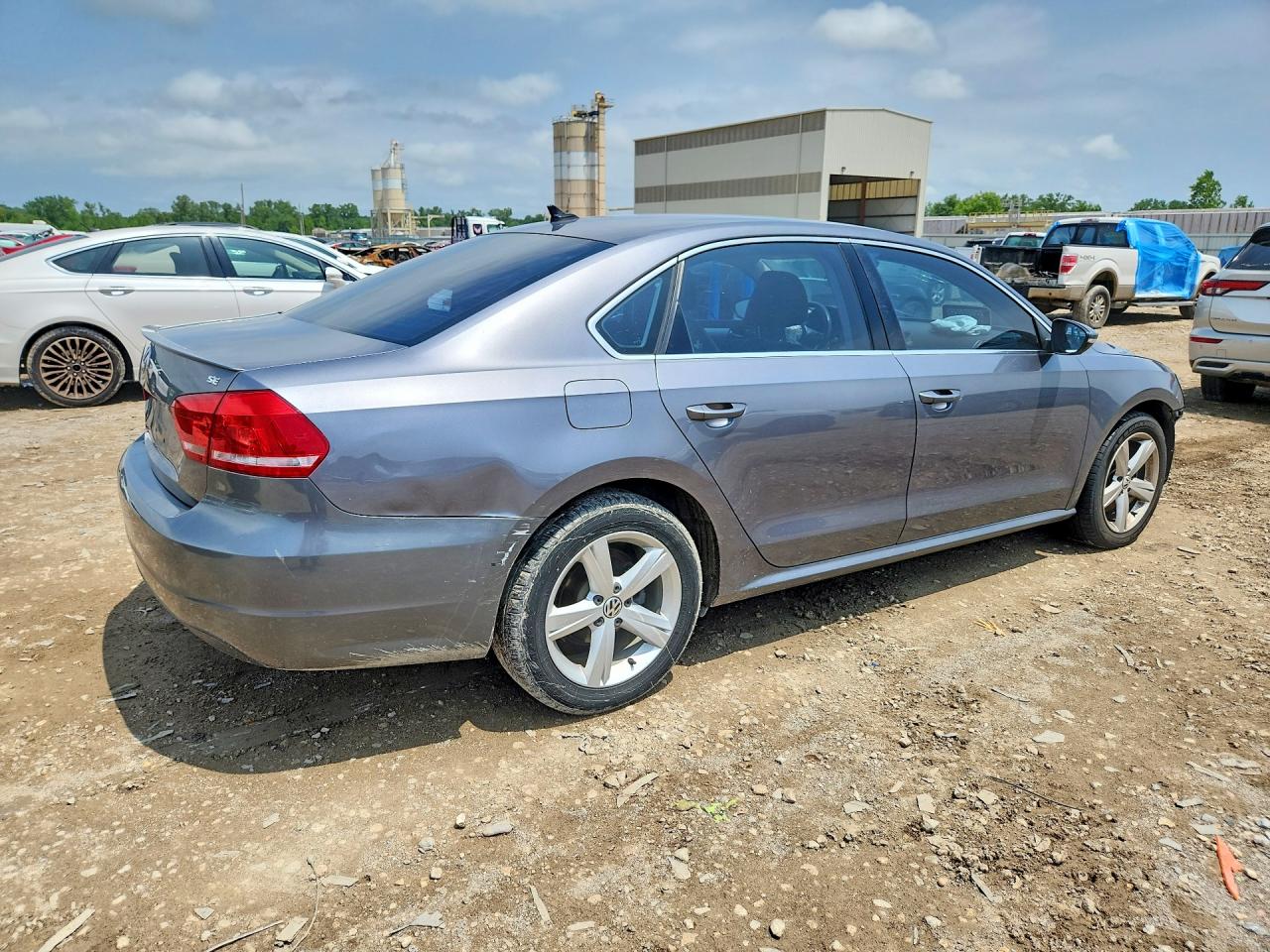 2012 Volkswagen Passat Se Gray vin: 1VWBP7A36CC012353