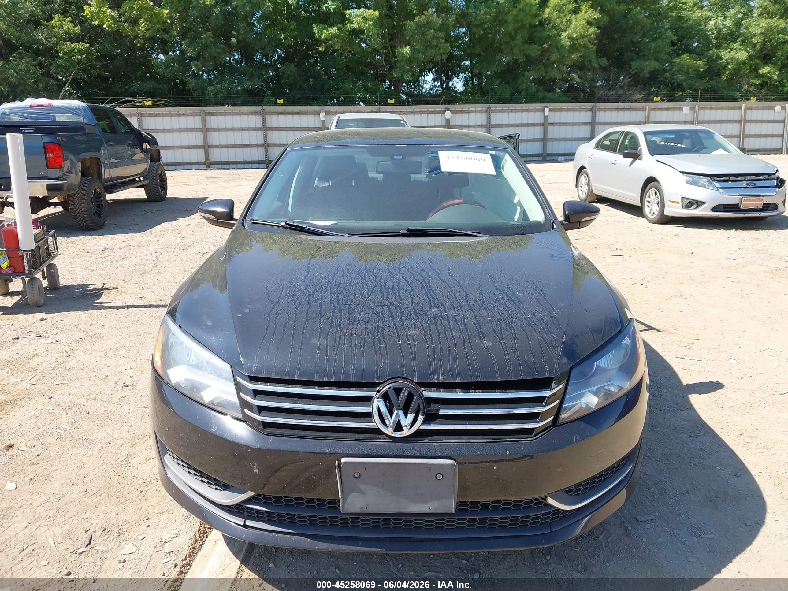 2012 Volkswagen Passat 2.5l Se Black vin: 1VWBP7A36CC044073