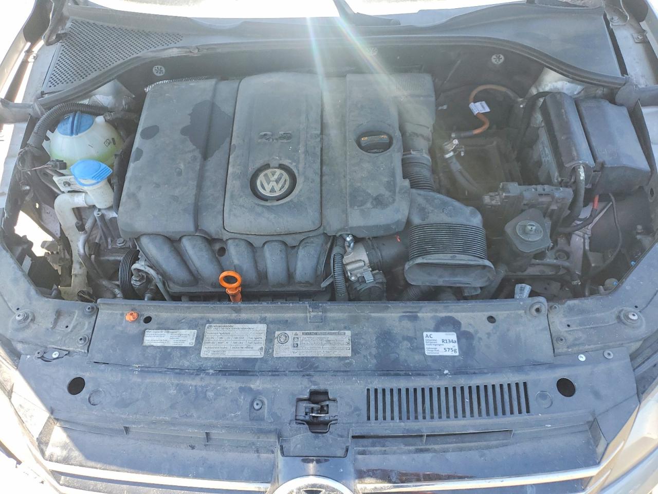 2012 Volkswagen Passat Se Серебряный vin: 1VWBP7A36CC047619