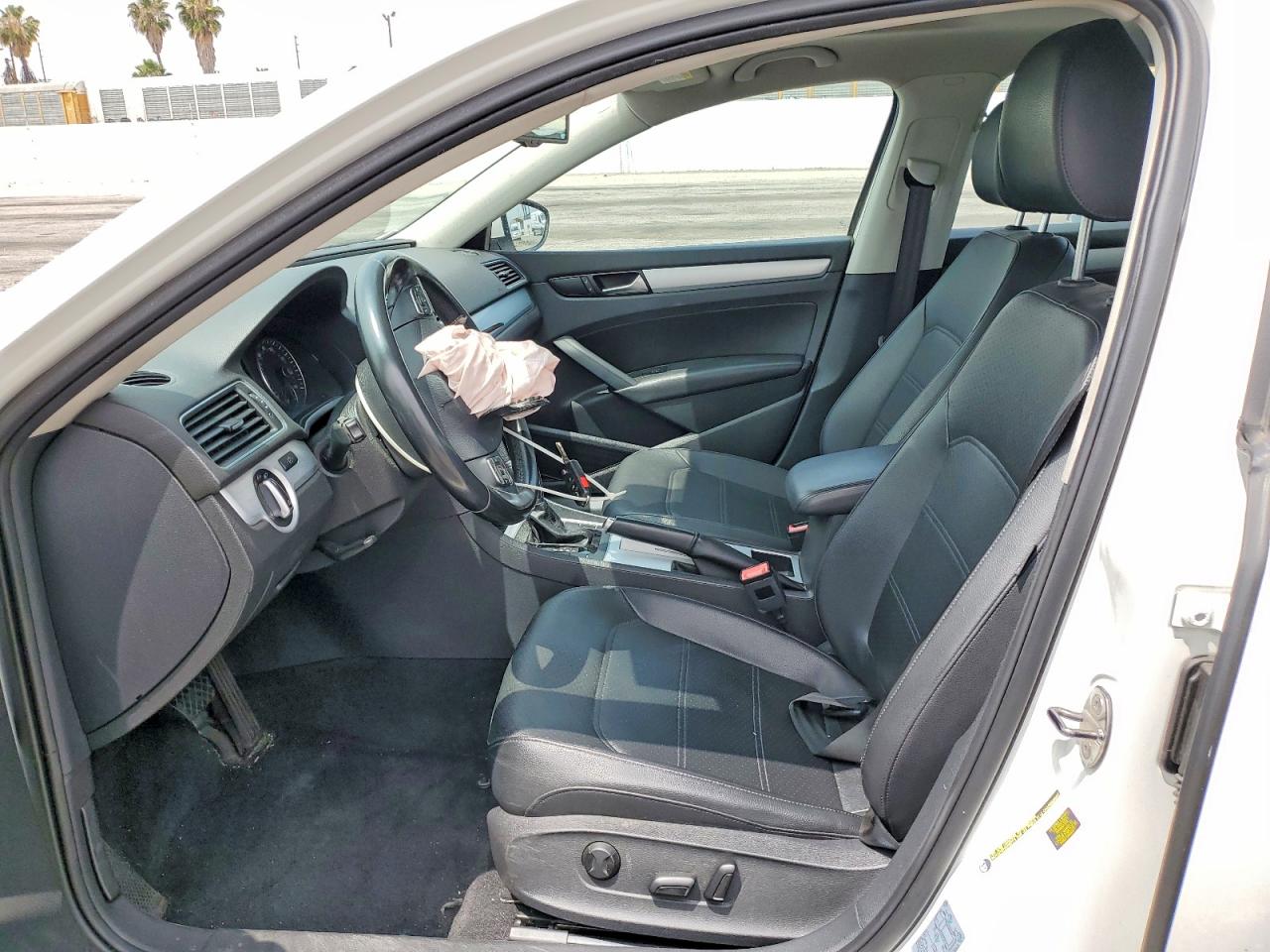 2012 Volkswagen Passat Se Белый vin: 1VWBP7A36CC083620