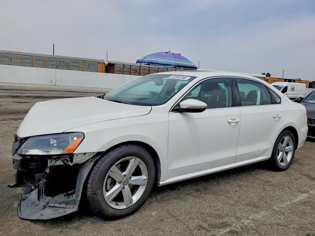 2012 Volkswagen Passat Se Белый vin: 1VWBP7A36CC083620