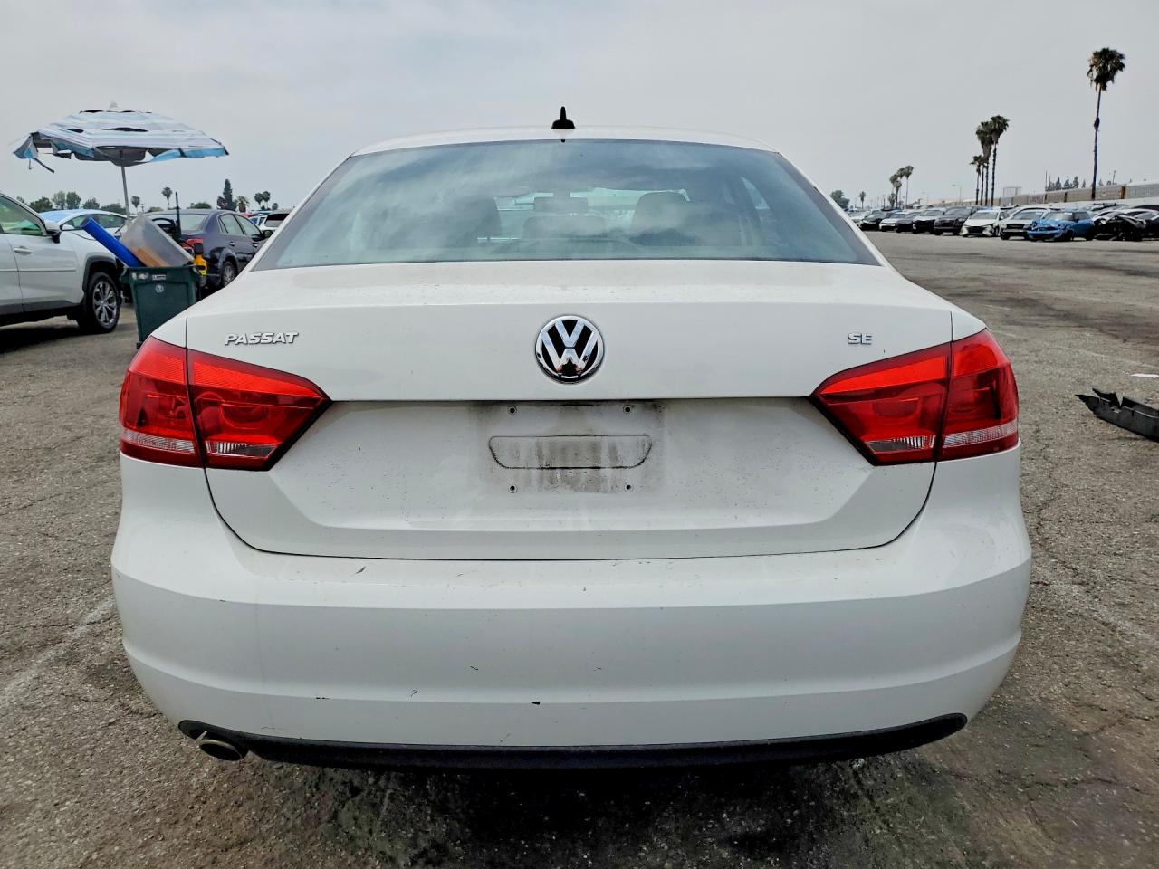 2012 Volkswagen Passat Se Белый vin: 1VWBP7A36CC083620