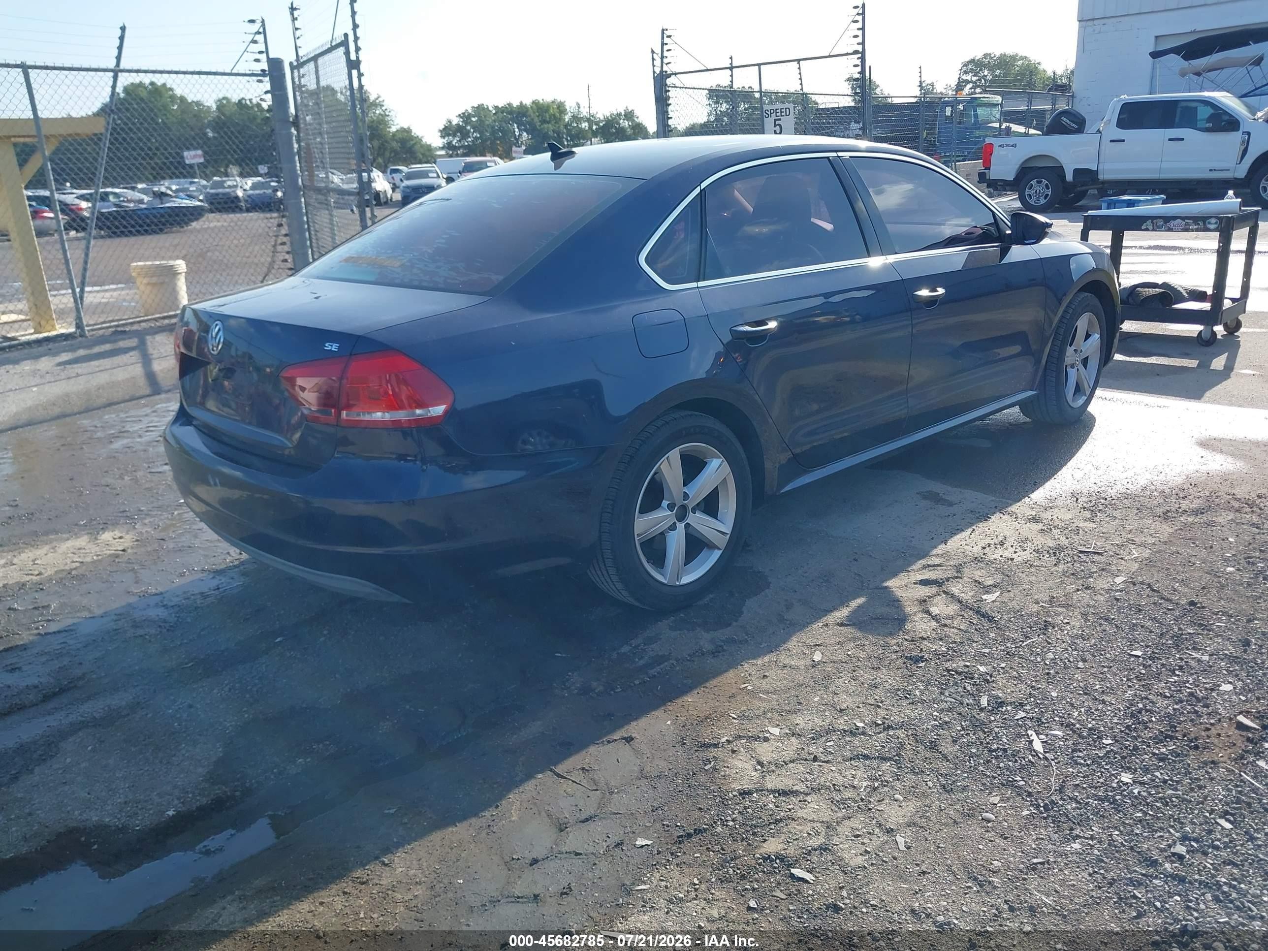 2012 Volkswagen Passat 2.5l Se Blue vin: 1VWBP7A36CC092026