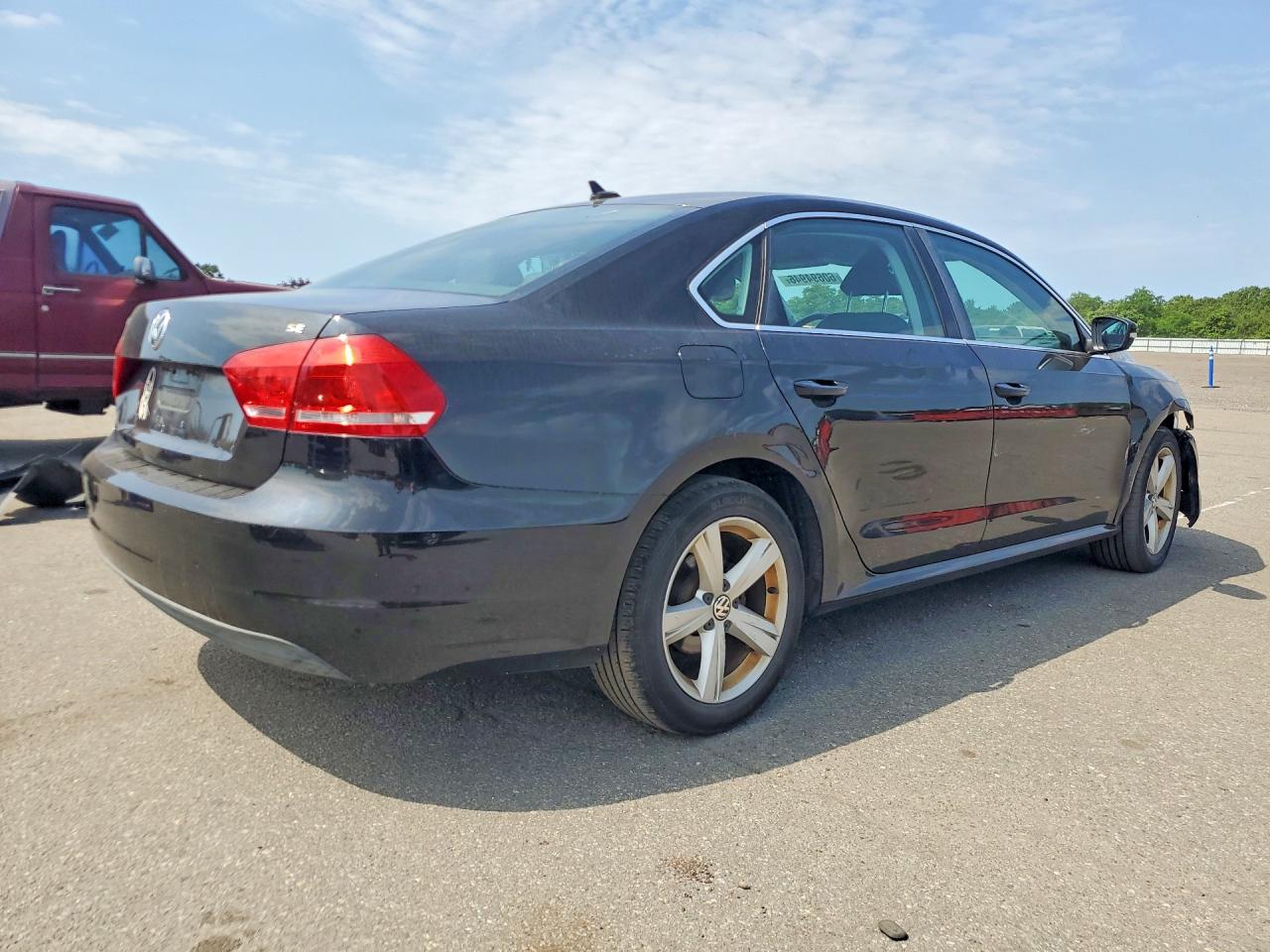 2013 Volkswagen Passat Se Черный vin: 1VWBP7A36DC006408