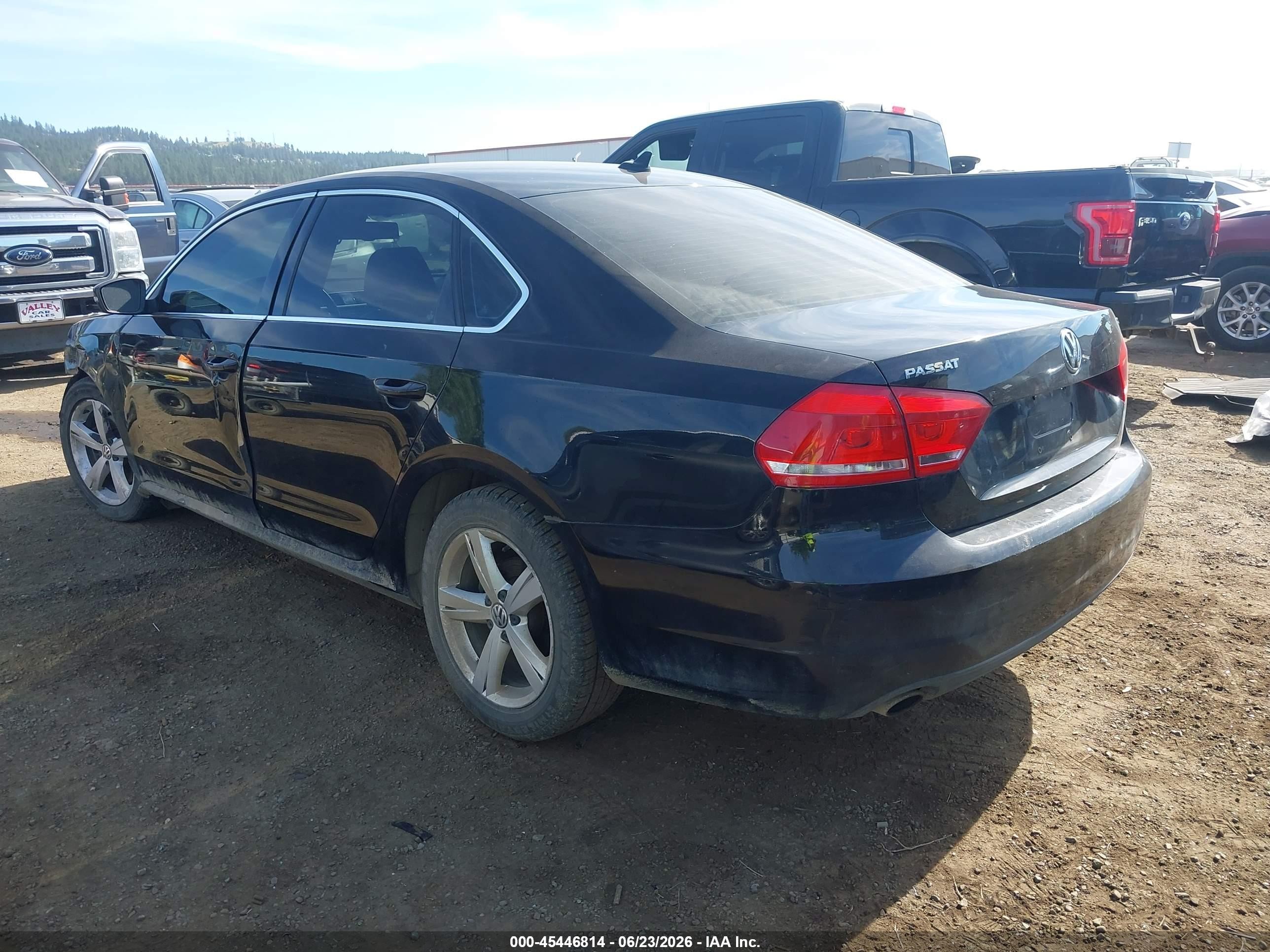 2013 Volkswagen Passat 2.5l Se Black vin: 1VWBP7A36DC025931
