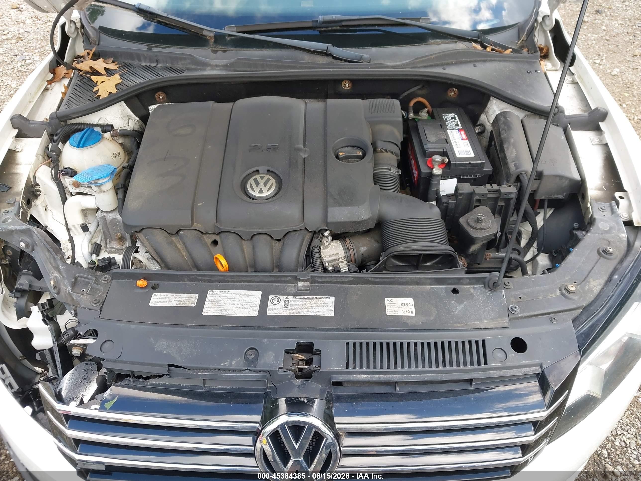 2013 Volkswagen Passat 2.5l Se White vin: 1VWBP7A36DC048304