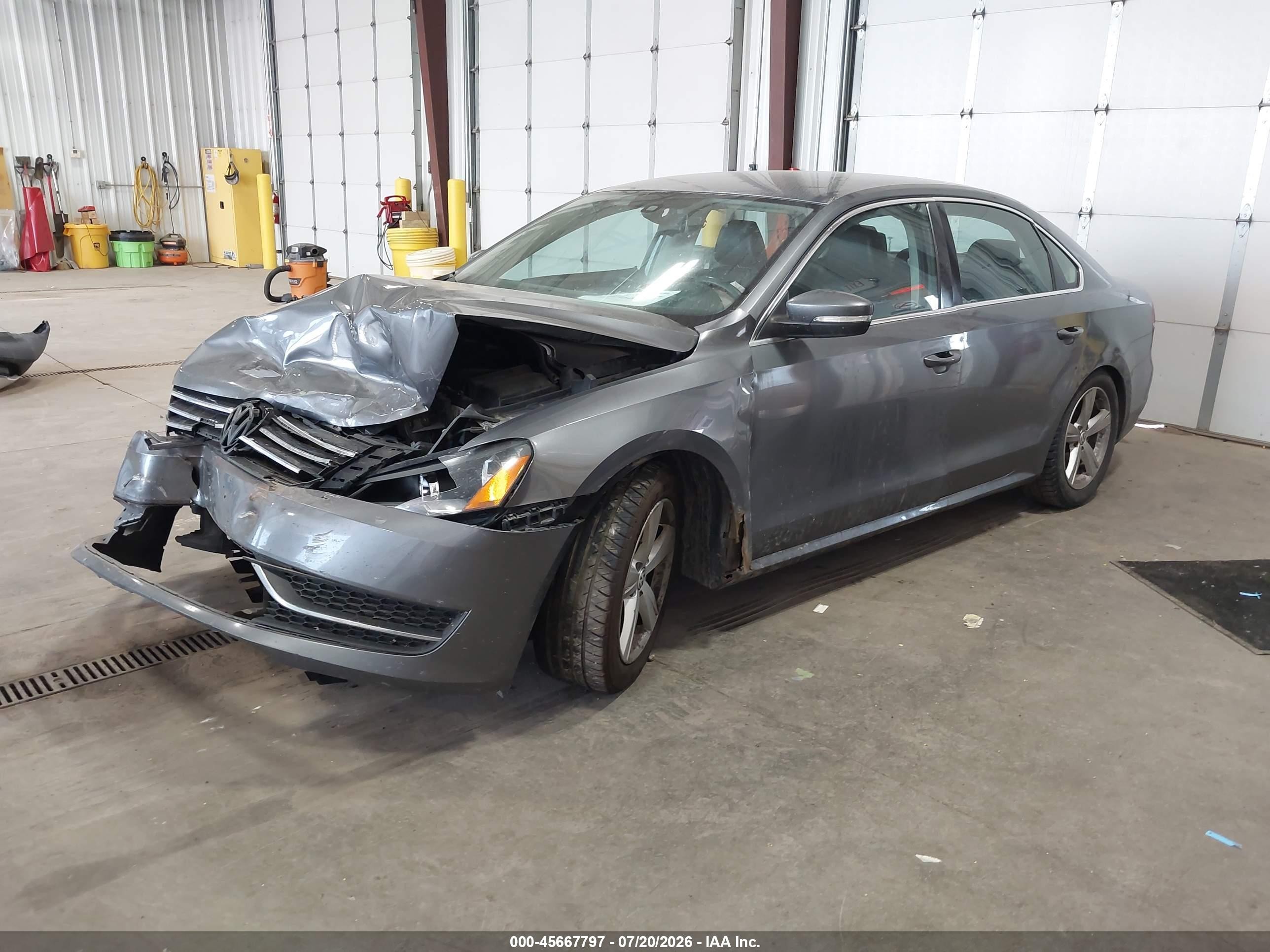 2013 Volkswagen Passat 2.5l Se Gray vin: 1VWBP7A36DC051977