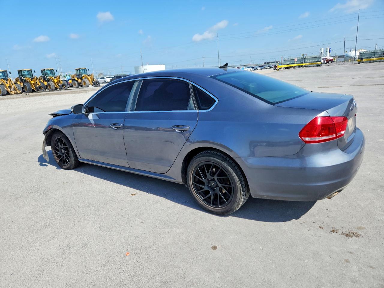 2013 Volkswagen Passat Se Gray vin: 1VWBP7A36DC066303