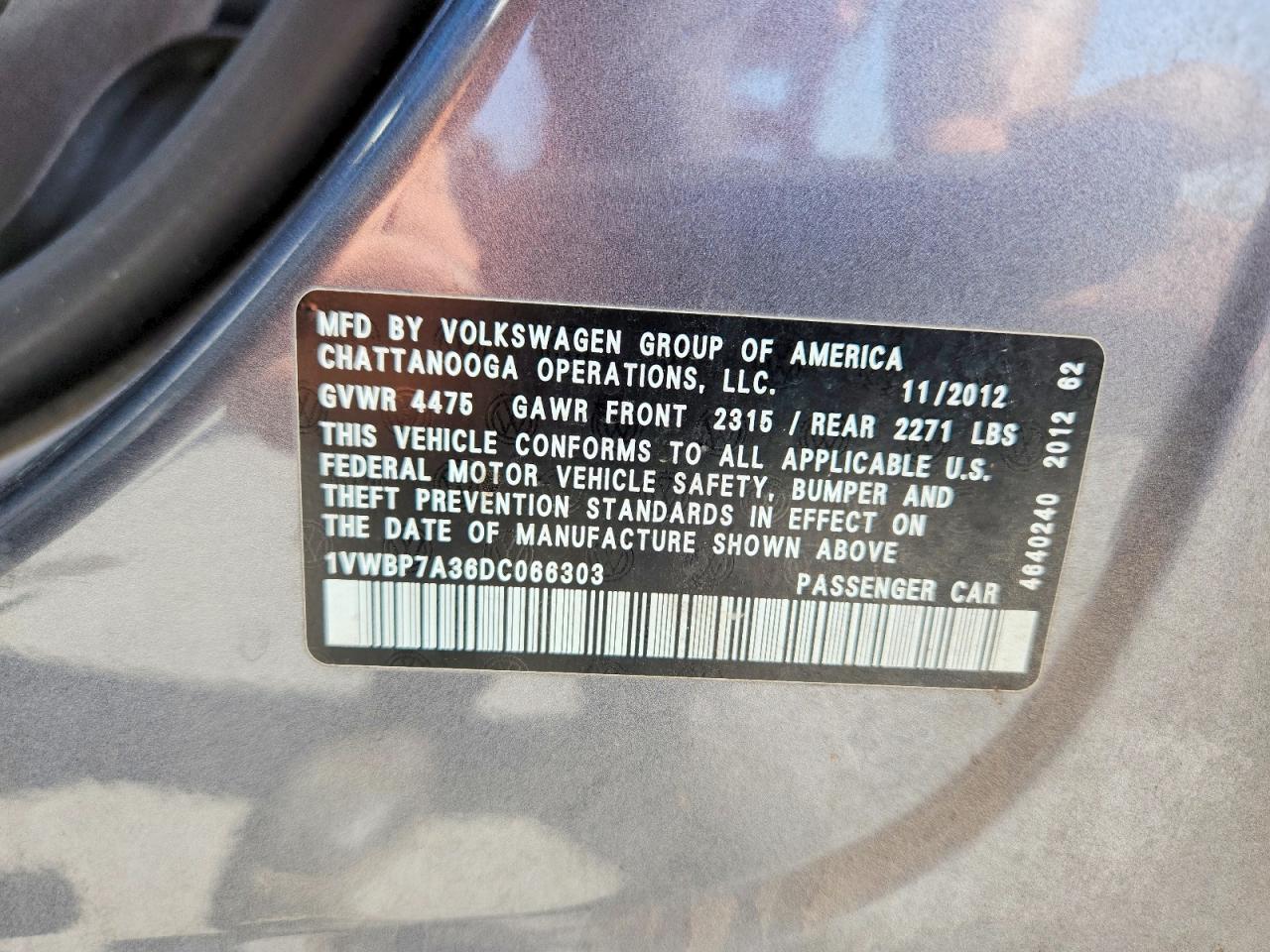 2013 Volkswagen Passat Se Gray vin: 1VWBP7A36DC066303