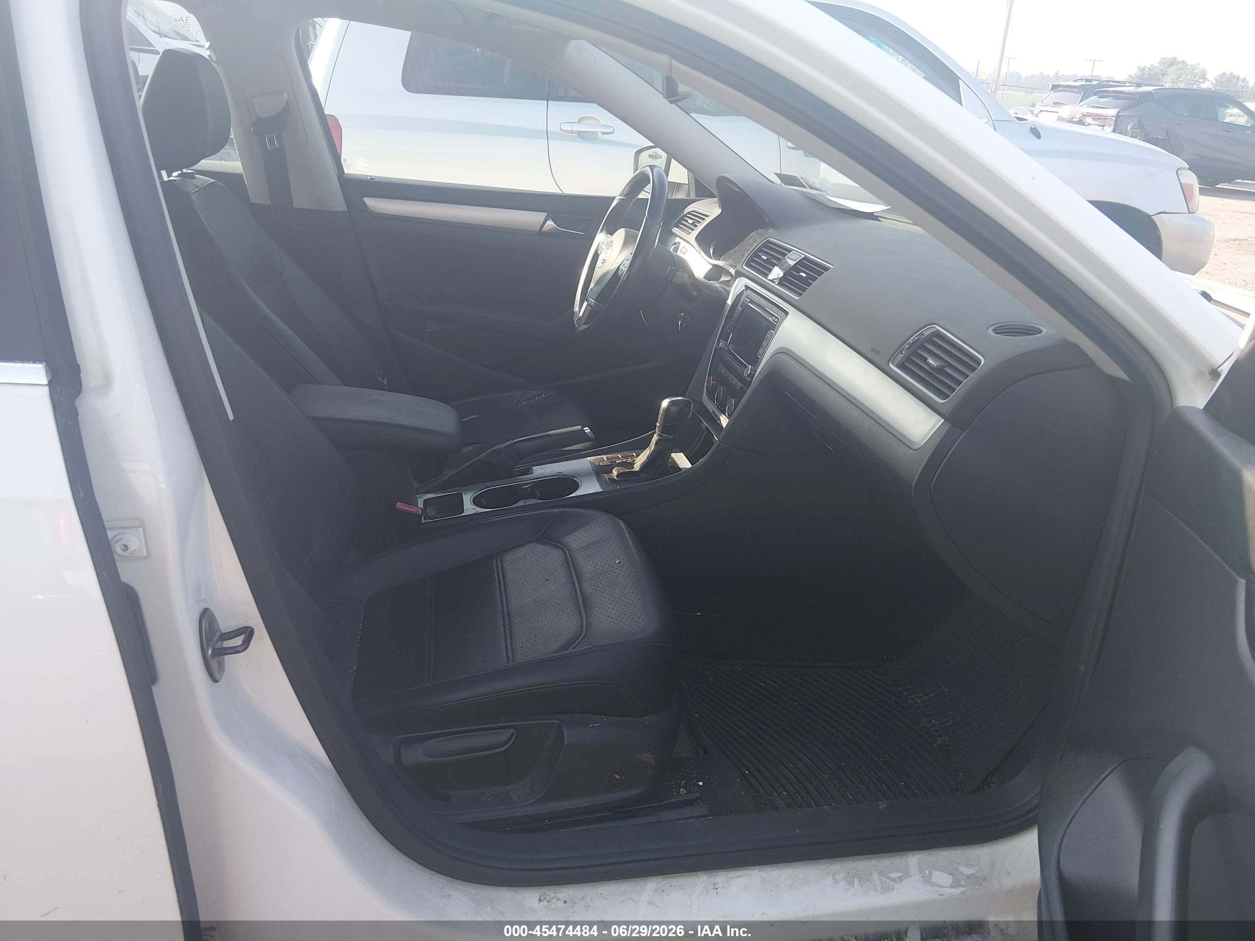 2013 Volkswagen Passat 2.5l Se White vin: 1VWBP7A36DC097325