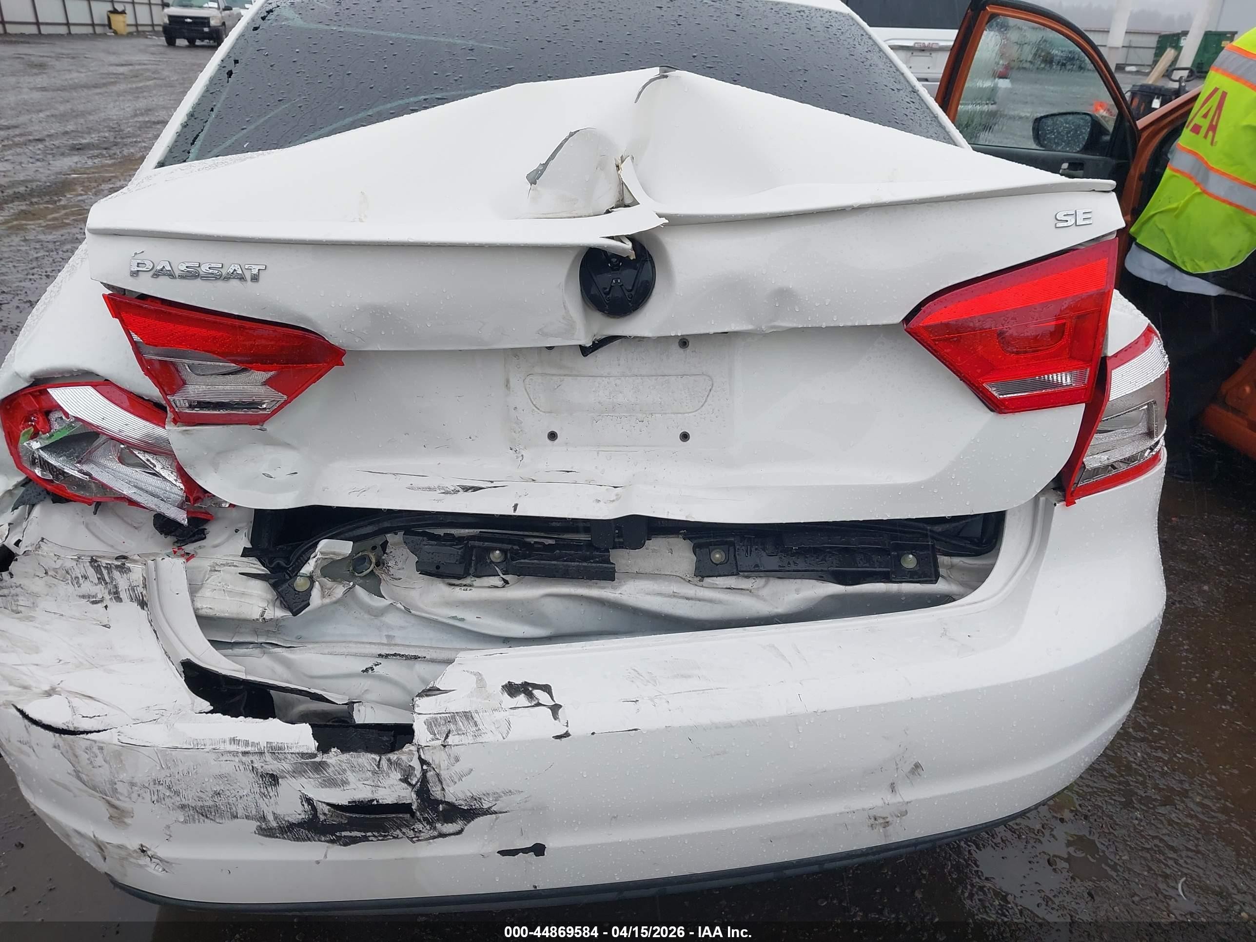 2013 Volkswagen Passat 2.5l Se Белый vin: 1VWBP7A36DC139525