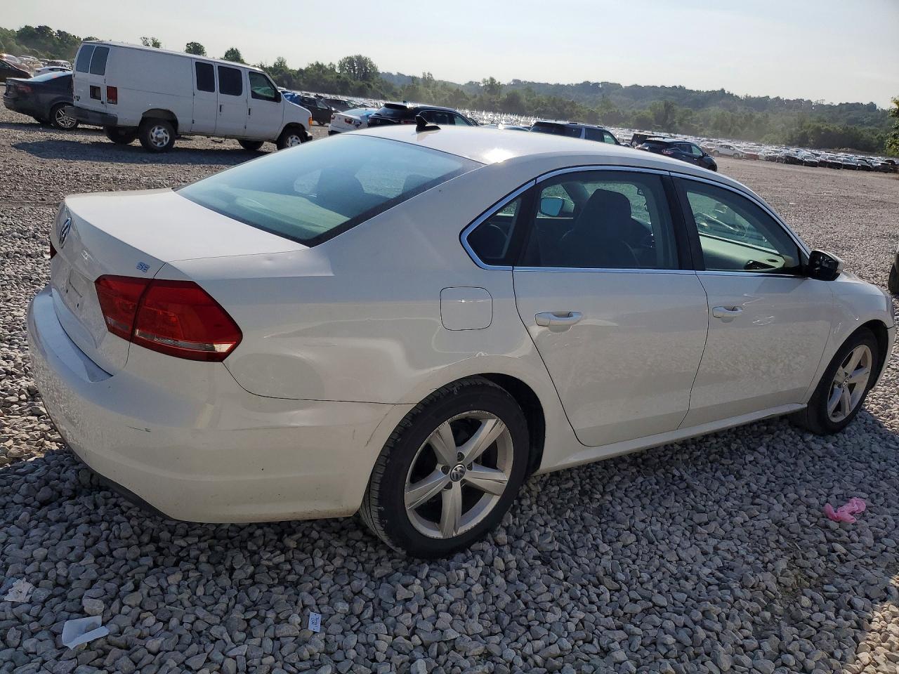 2014 Volkswagen Passat Se Белый vin: 1VWBP7A36EC016454