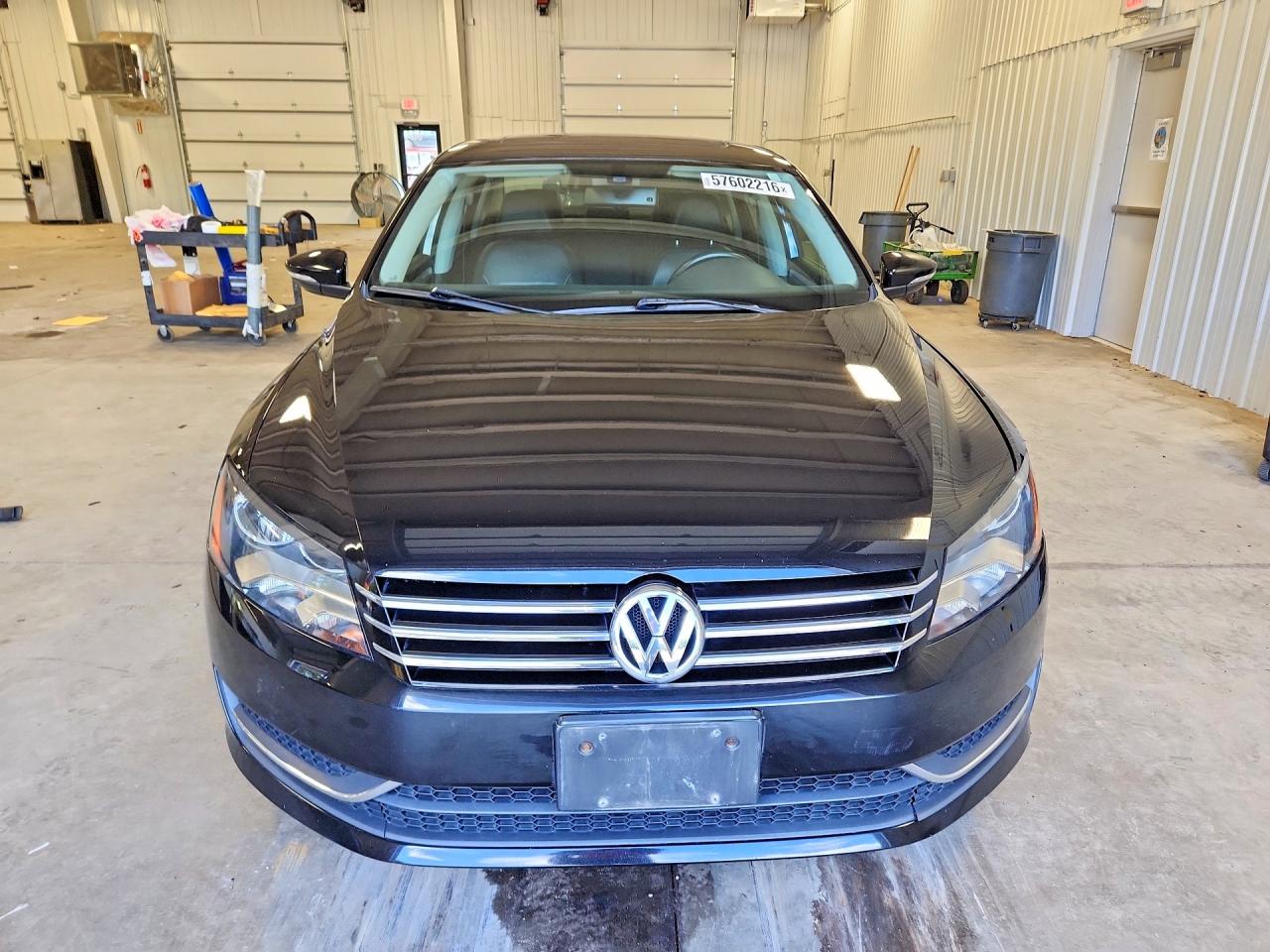 2012 Volkswagen Passat Se Черный vin: 1VWBP7A37CC009283