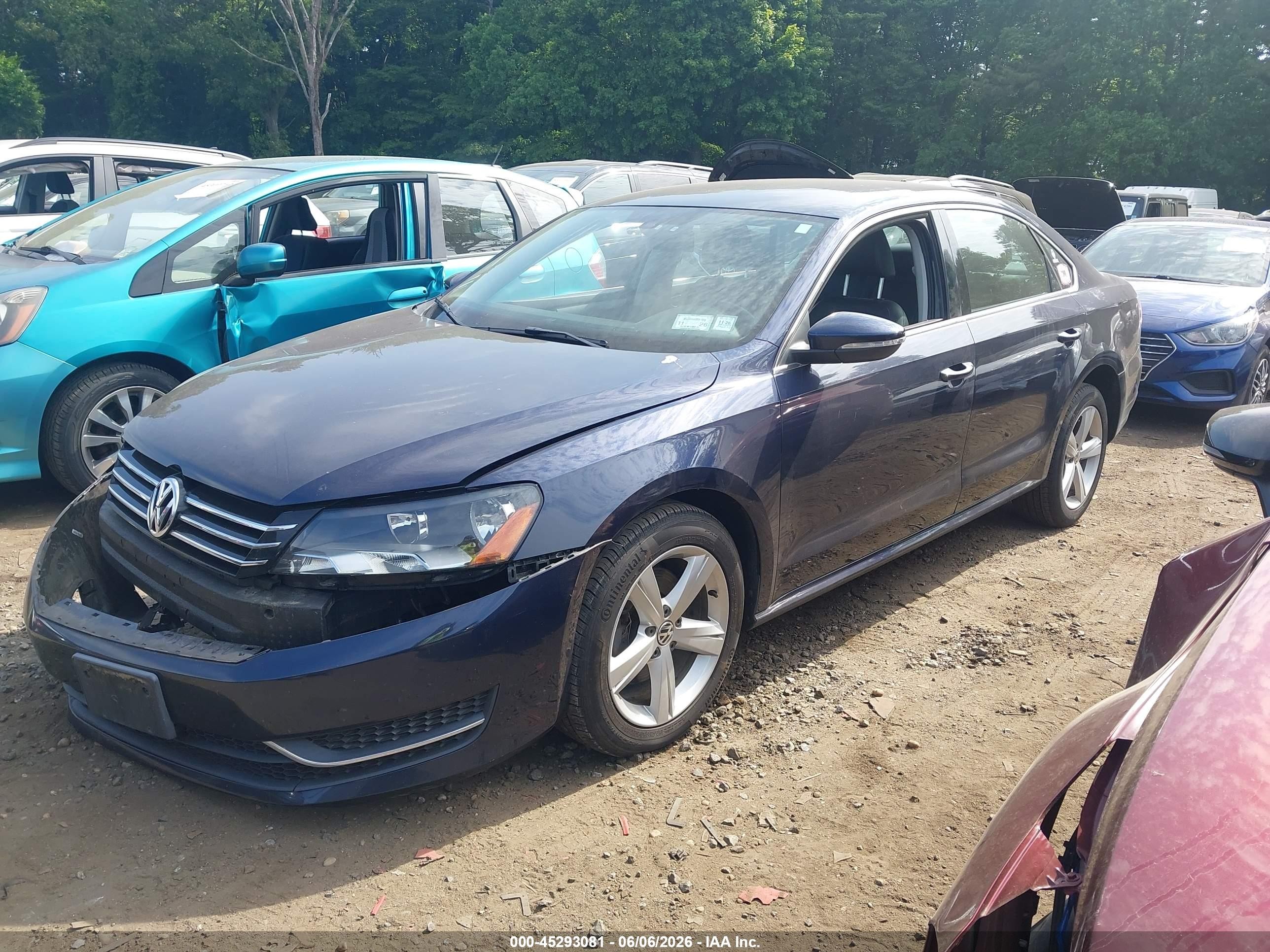 2012 Volkswagen Passat 2.5l Se Синий vin: 1VWBP7A37CC017819