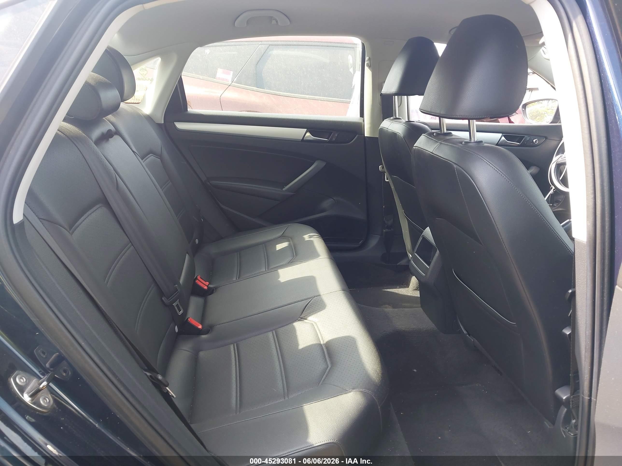 2012 Volkswagen Passat 2.5l Se Синий vin: 1VWBP7A37CC017819