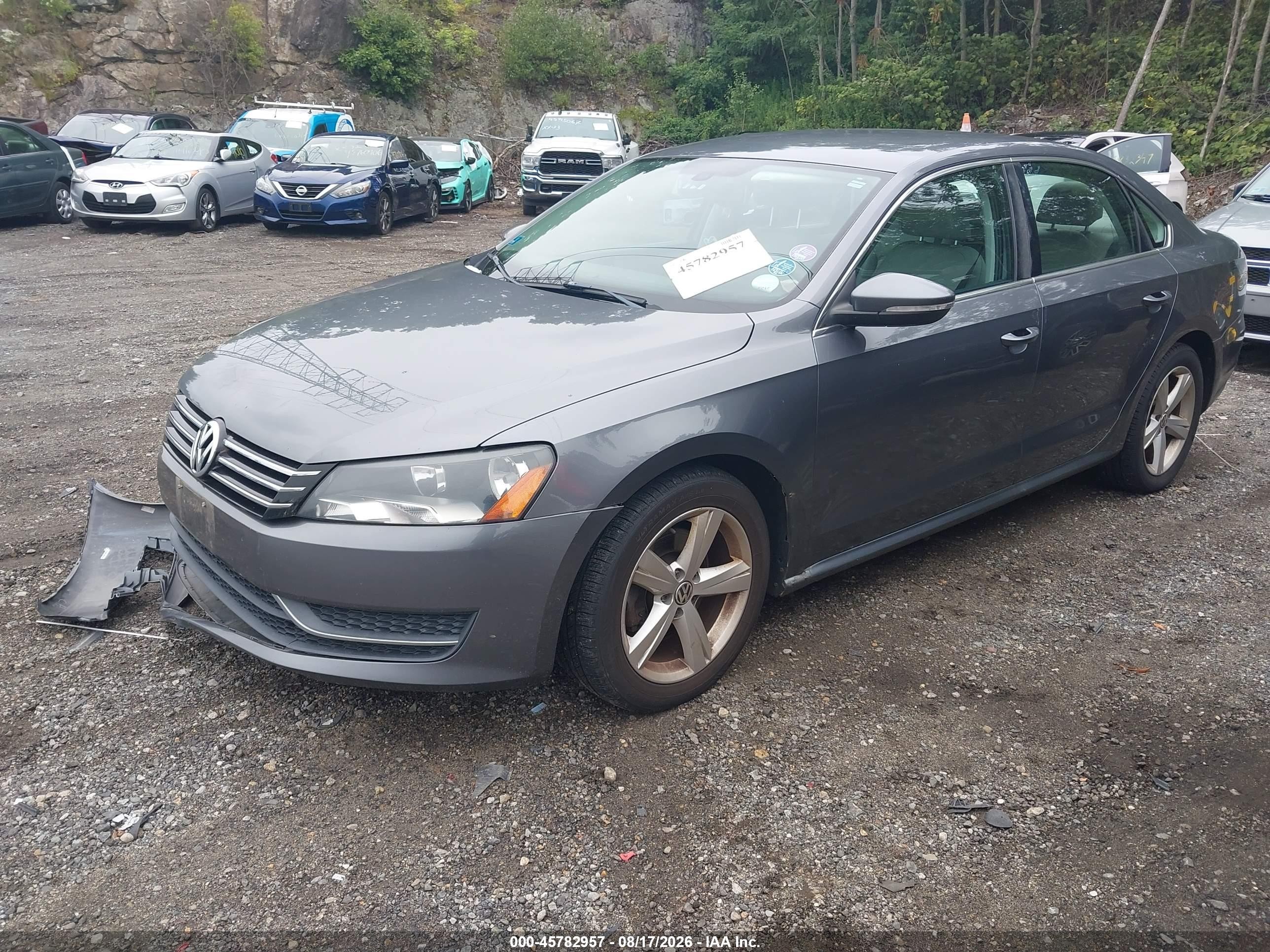 2012 Volkswagen Passat 2.5l Se Серебряный vin: 1VWBP7A37CC028612