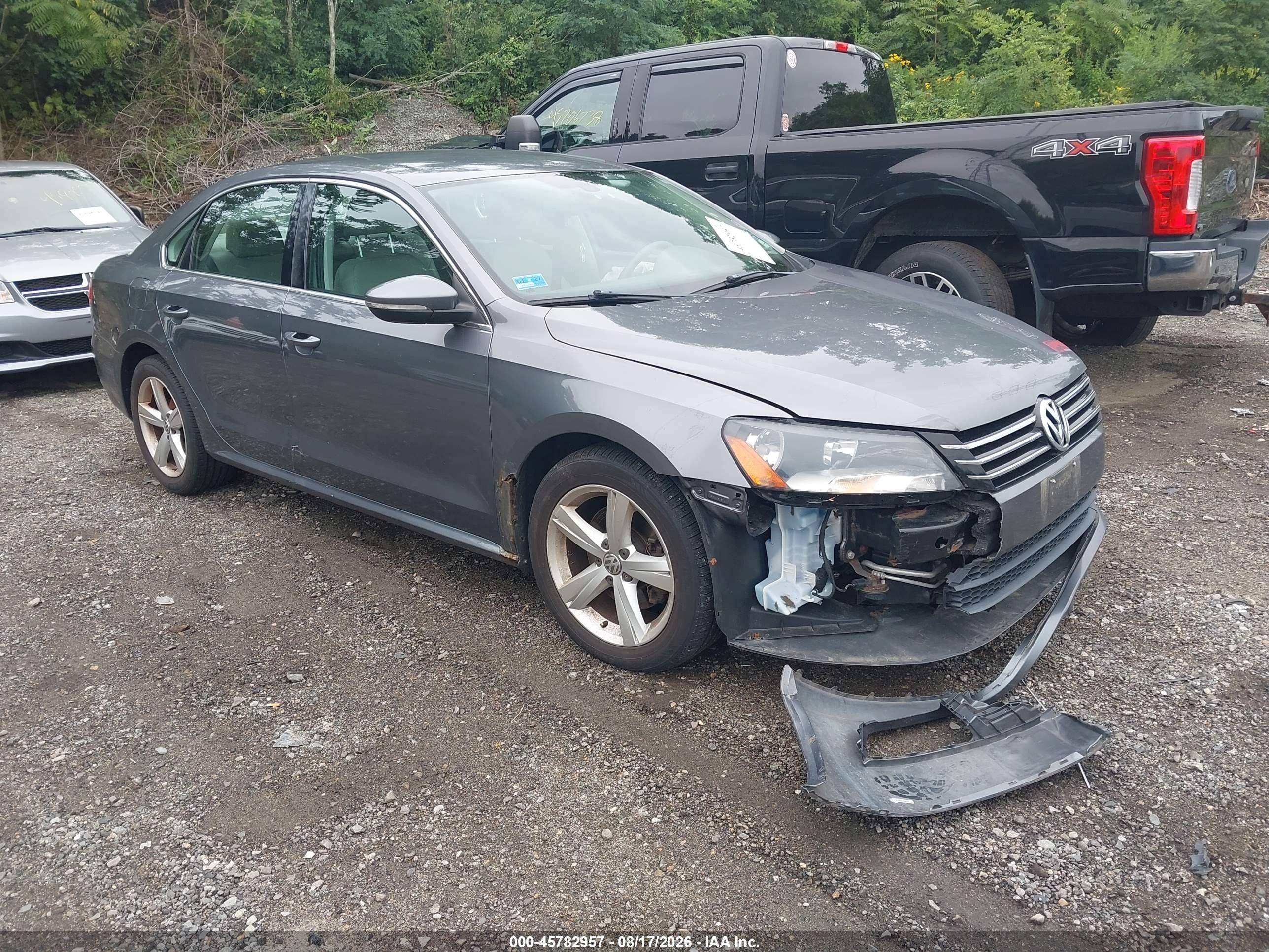 2012 Volkswagen Passat 2.5l Se Серебряный vin: 1VWBP7A37CC028612