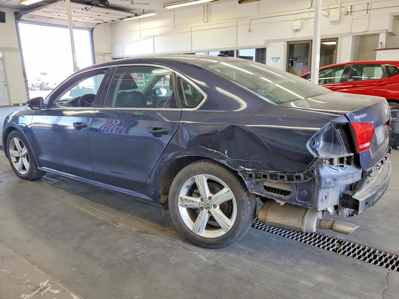 2012 Volkswagen Passat Se Blue vin: 1VWBP7A37CC040372