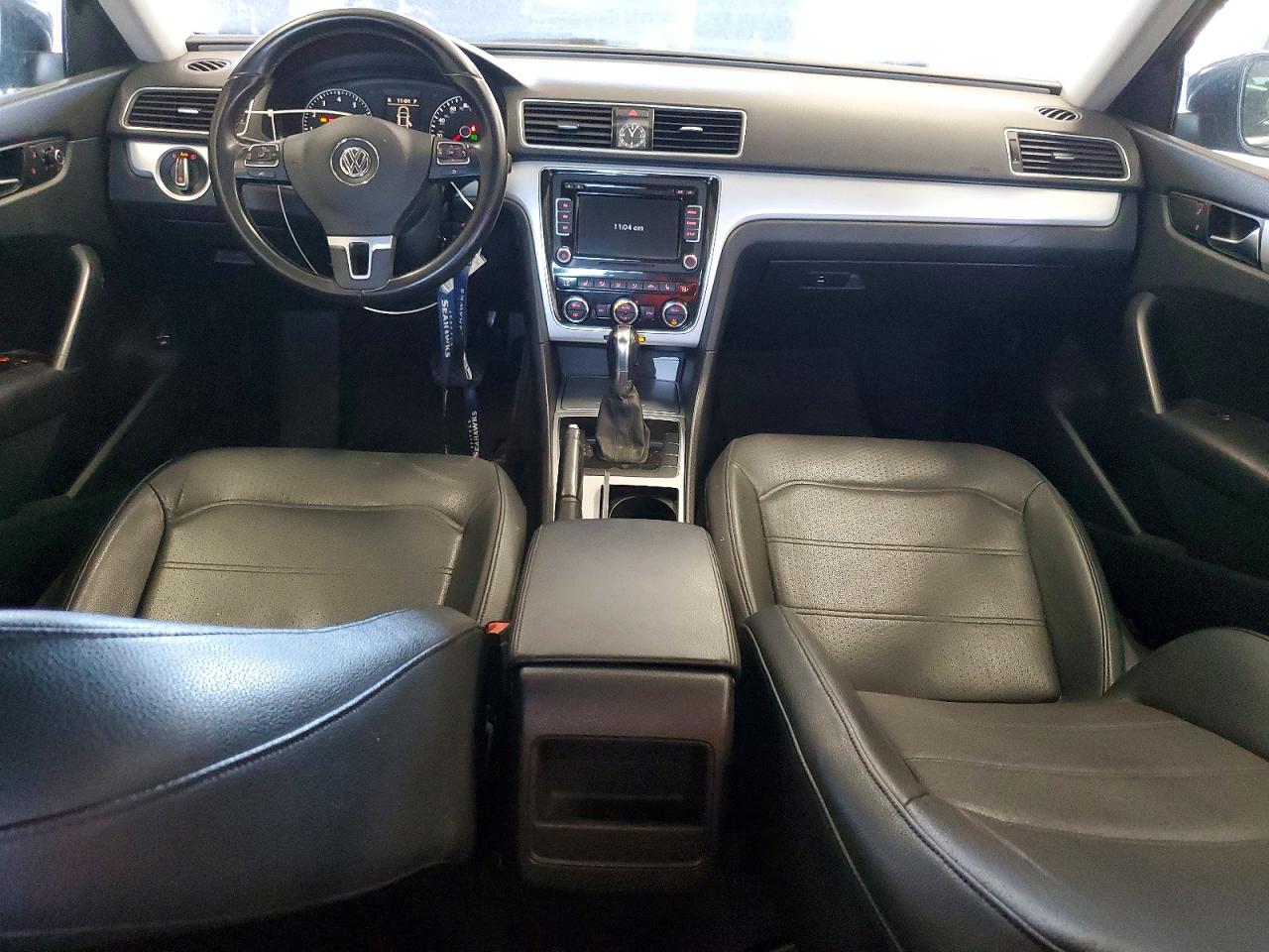 2012 Volkswagen Passat Se Blue vin: 1VWBP7A37CC040372