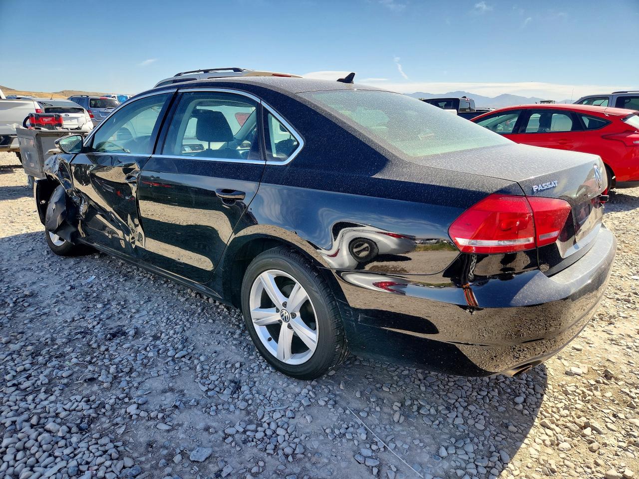 2012 Volkswagen Passat Se Black vin: 1VWBP7A37CC044227