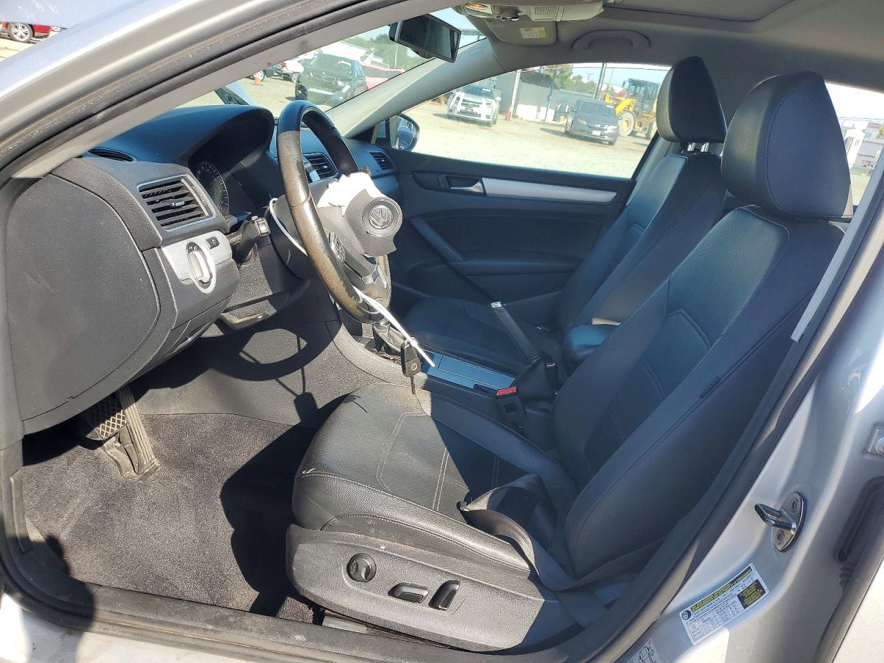 2012 Volkswagen Passat Se Silver vin: 1VWBP7A37CC051159