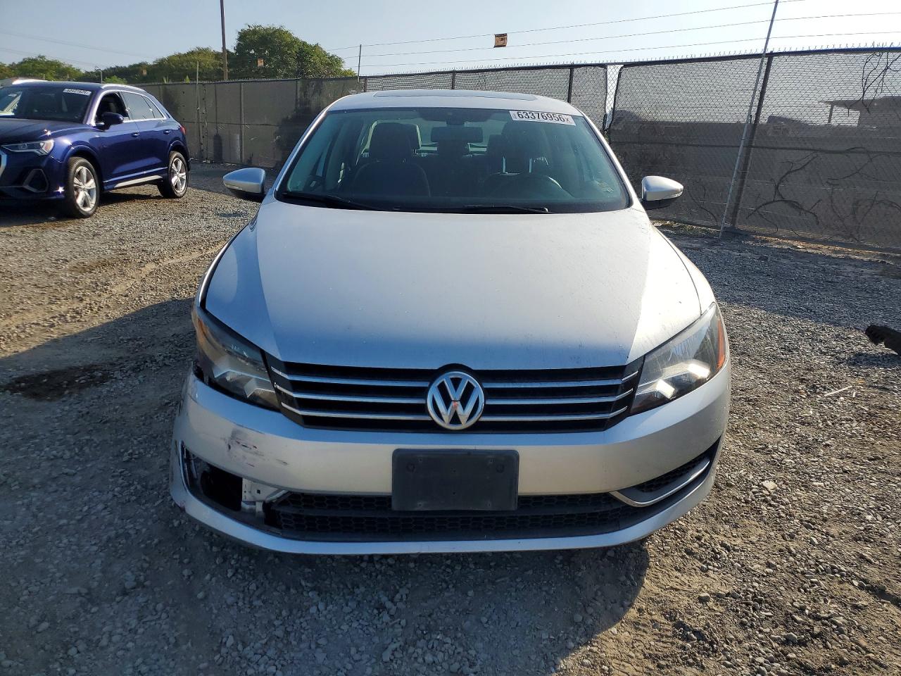 2012 Volkswagen Passat Se Silver vin: 1VWBP7A37CC051159