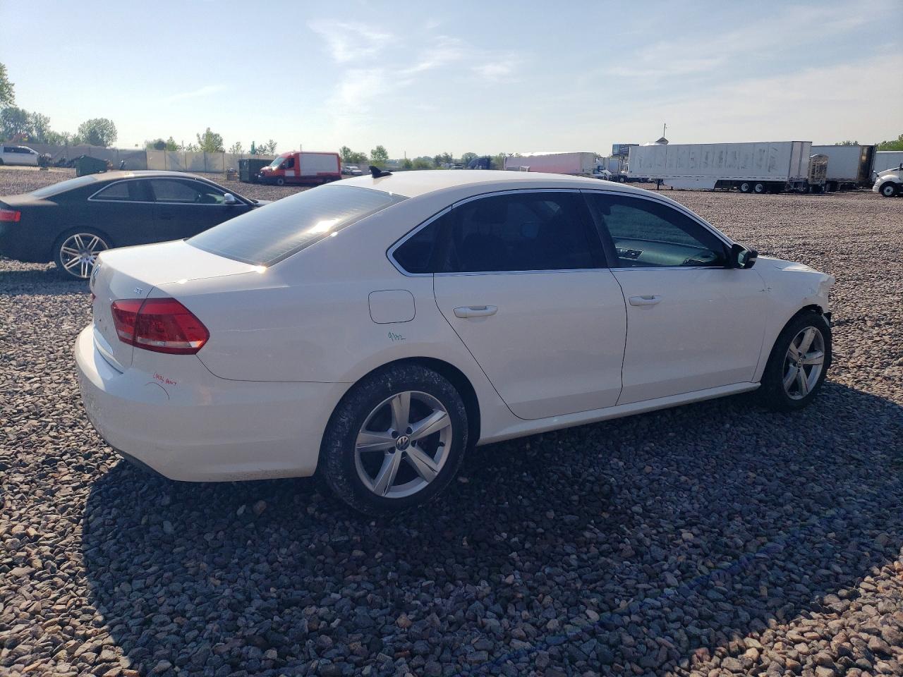 2012 Volkswagen Passat Se White vin: 1VWBP7A37CC079687