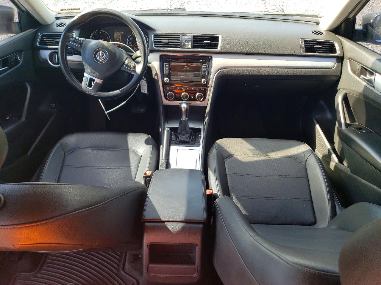 2012 Volkswagen Passat Se White vin: 1VWBP7A37CC079687