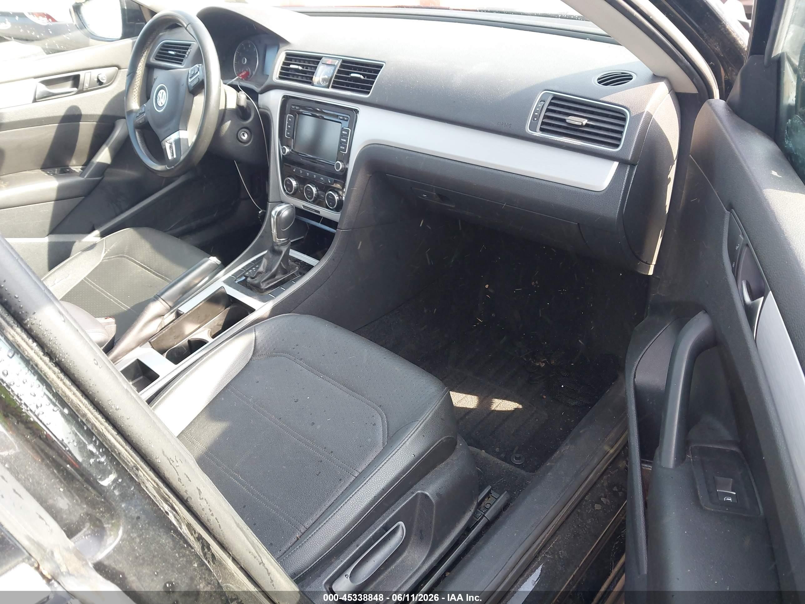 2012 Volkswagen Passat 2.5l Se Black vin: 1VWBP7A37CC081763