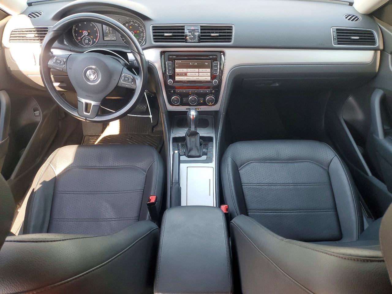 2012 Volkswagen Passat Se Silver vin: 1VWBP7A37CC099986