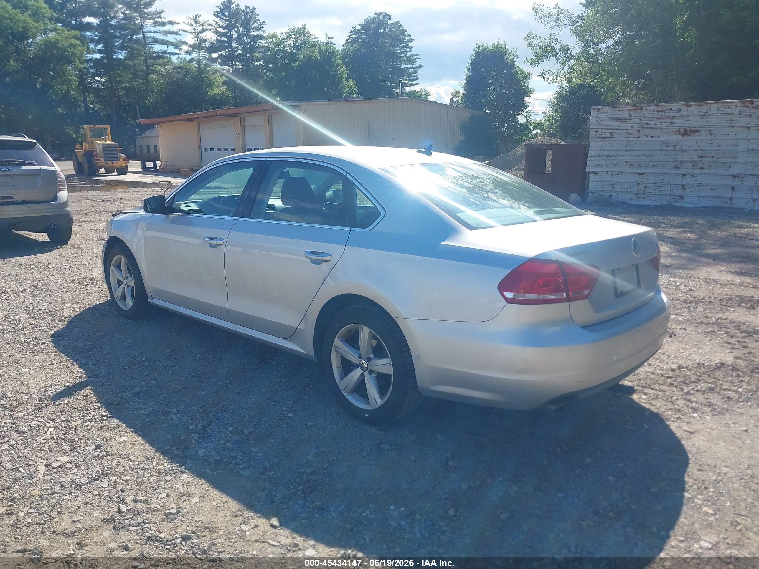 2013 Volkswagen Passat 2.5l Se Silver vin: 1VWBP7A37DC101513