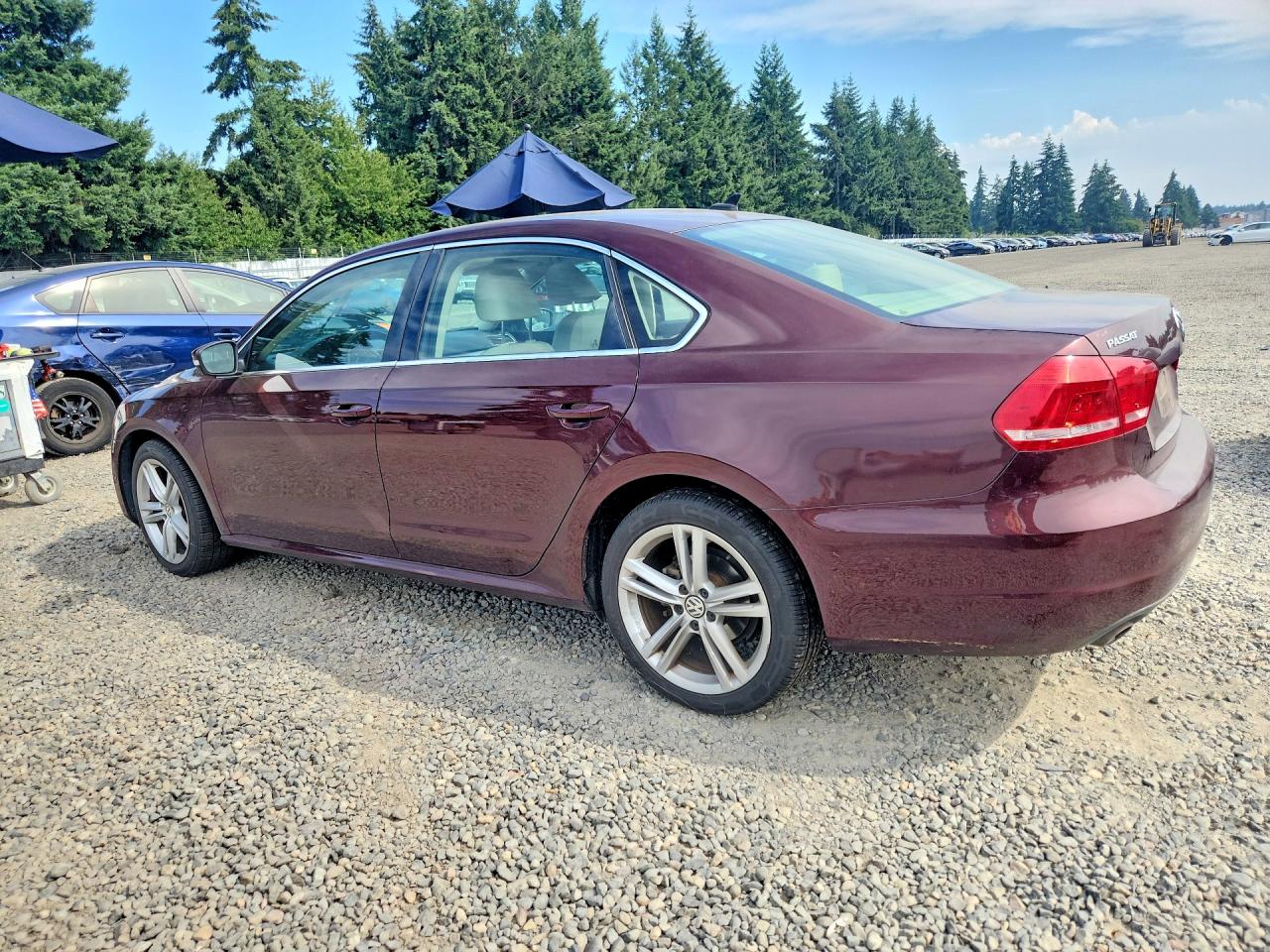 2014 Volkswagen Passat Se Burgundy vin: 1VWBP7A37EC002384