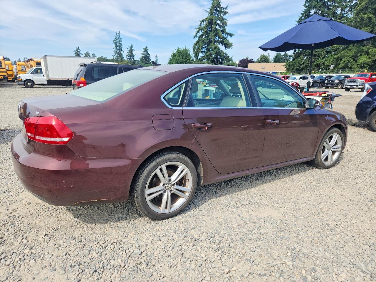 2014 Volkswagen Passat Se Burgundy vin: 1VWBP7A37EC002384