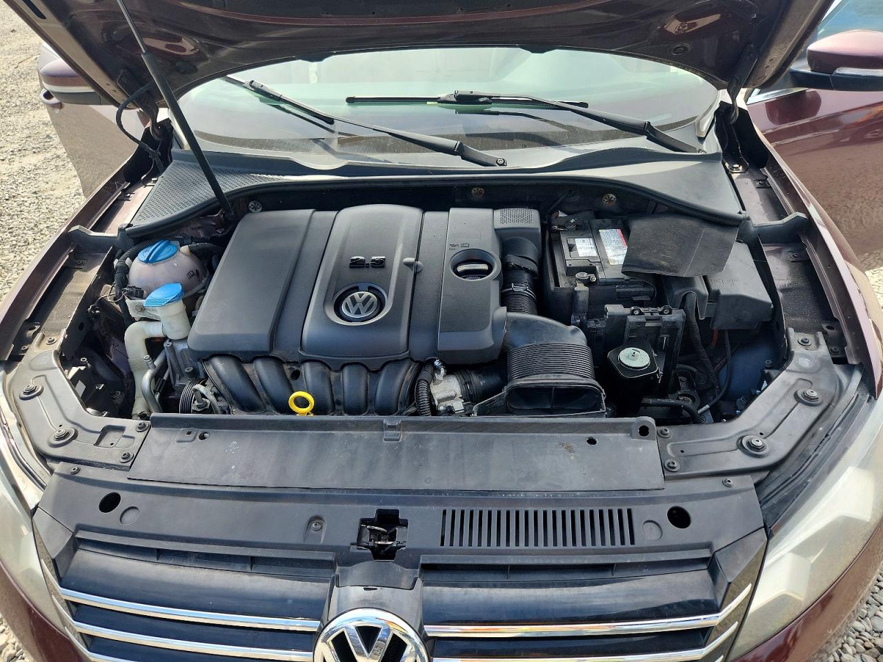 2014 Volkswagen Passat Se Burgundy vin: 1VWBP7A37EC002384