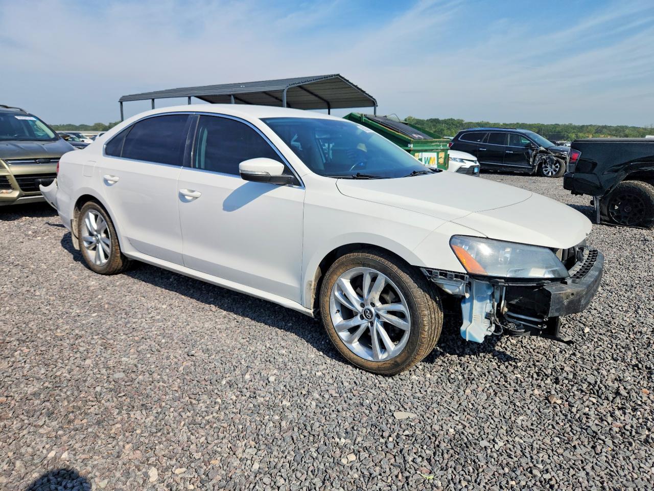 2014 Volkswagen Passat Se Белый vin: 1VWBP7A37EC004331