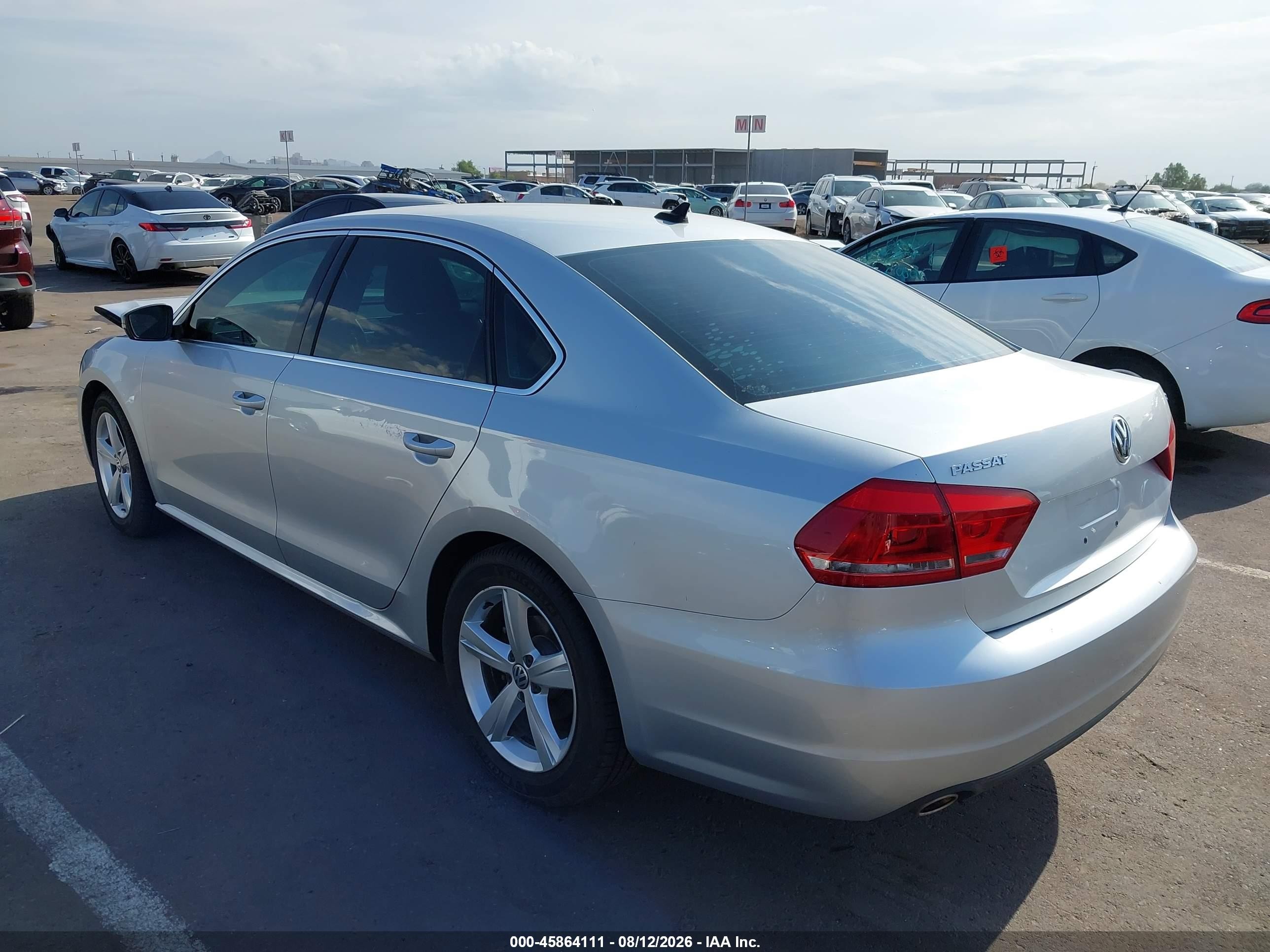 2014 Volkswagen Passat 2.5l Se Silver vin: 1VWBP7A37EC009125